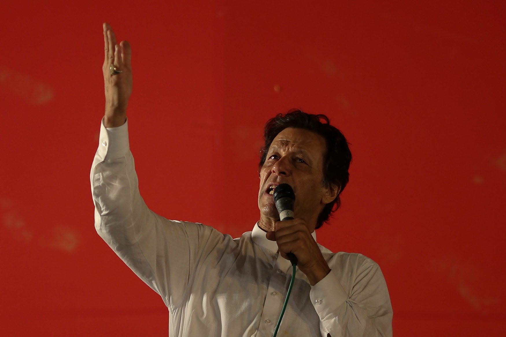 2018-07-21T174940Z_1615050138_RC14B9CE72D0_RTRMADP_3_PAKISTAN-ELECTION