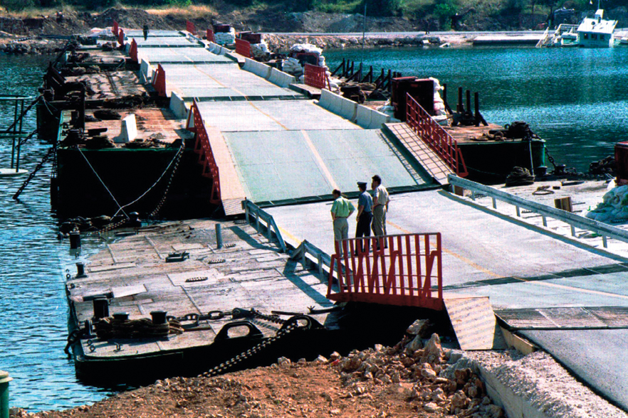 Pontonski maslenički most 