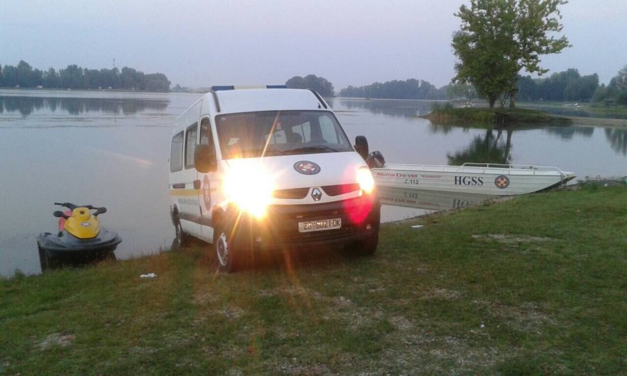 tn_large_1533543587-img_9924