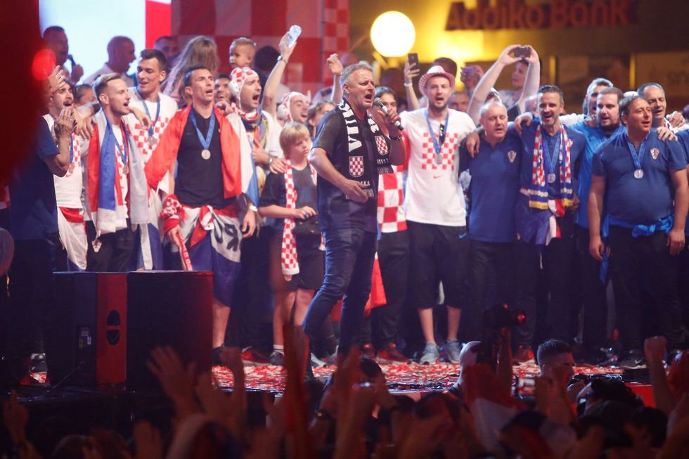 Thompson pjeva s Vatrenima na dočeku u Zagrebu