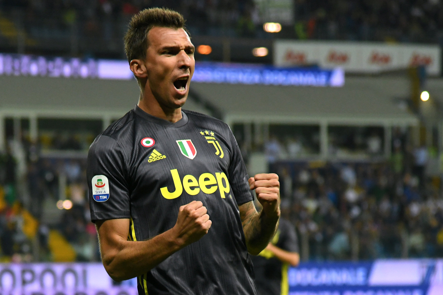 2018-09-01T192147Z_922165312_RC1EFD142830_RTRMADP_3_SOCCER-ITALY-PAR-JUV