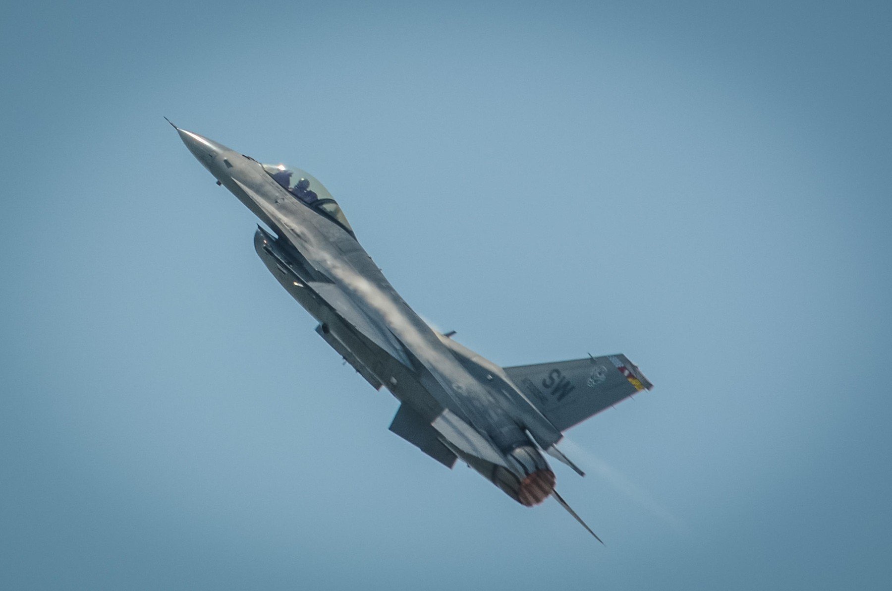 F-16 Viper u letu