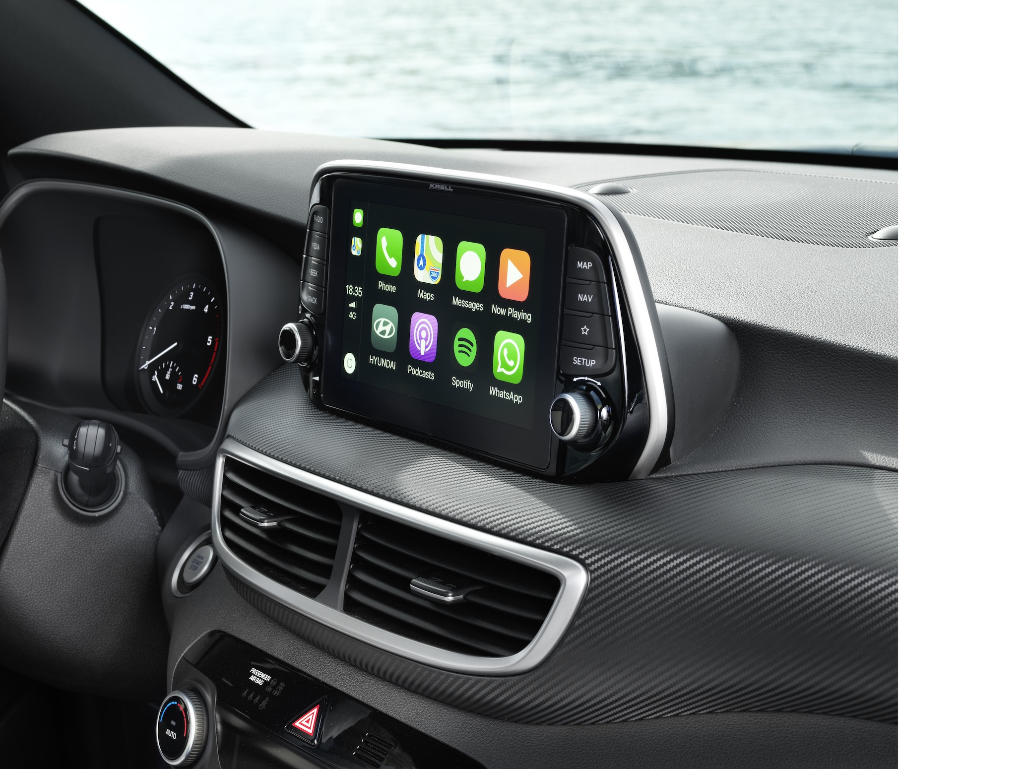 Hyundai Tucson Interior_04