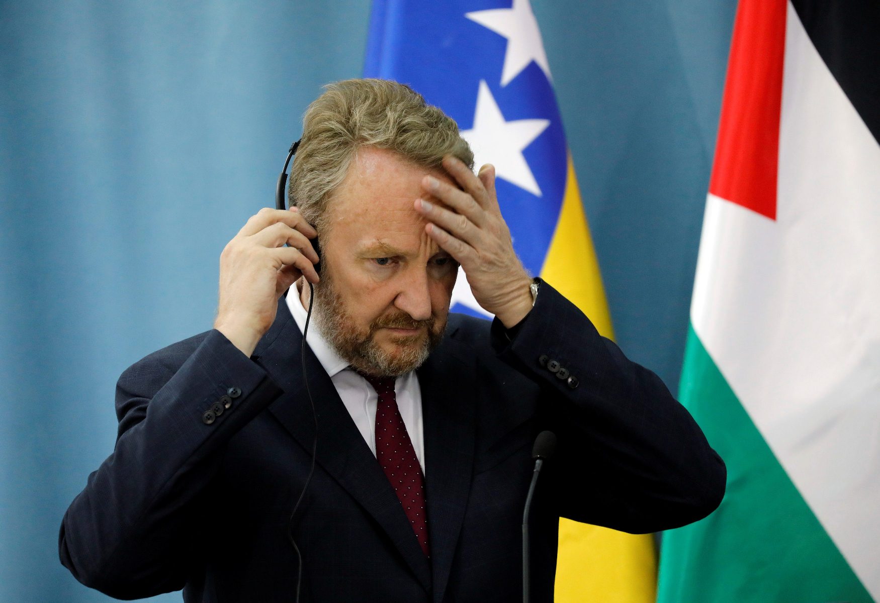 2018-08-29T120320Z_2121023312_RC1F861C3F10_RTRMADP_3_PALESTINIANS-BOSNIA