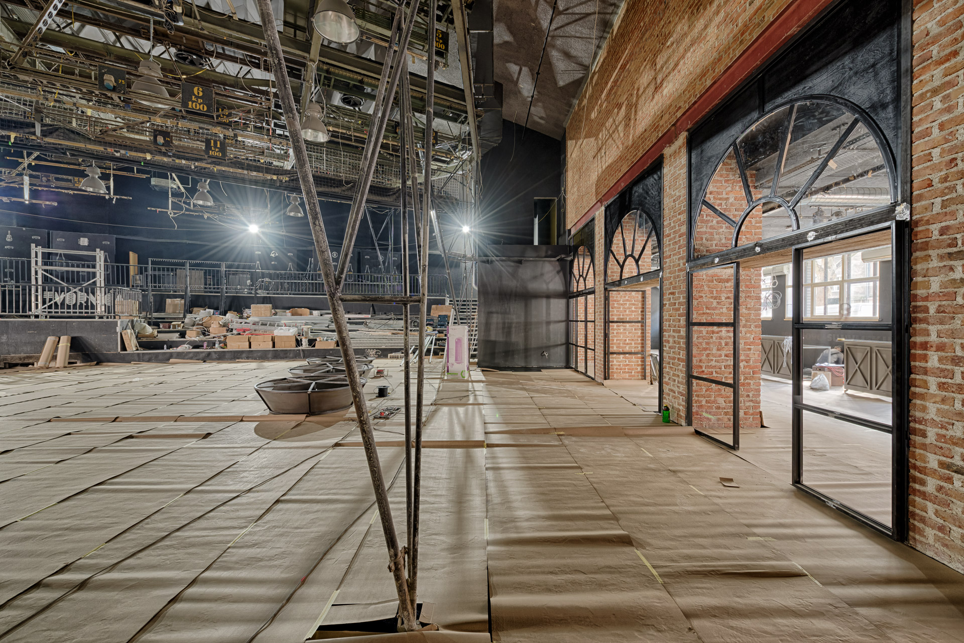 THuha - 2018-09-13 - Ludvig & Ludvig - Tvornica WIP - HDR 11-Full-HD