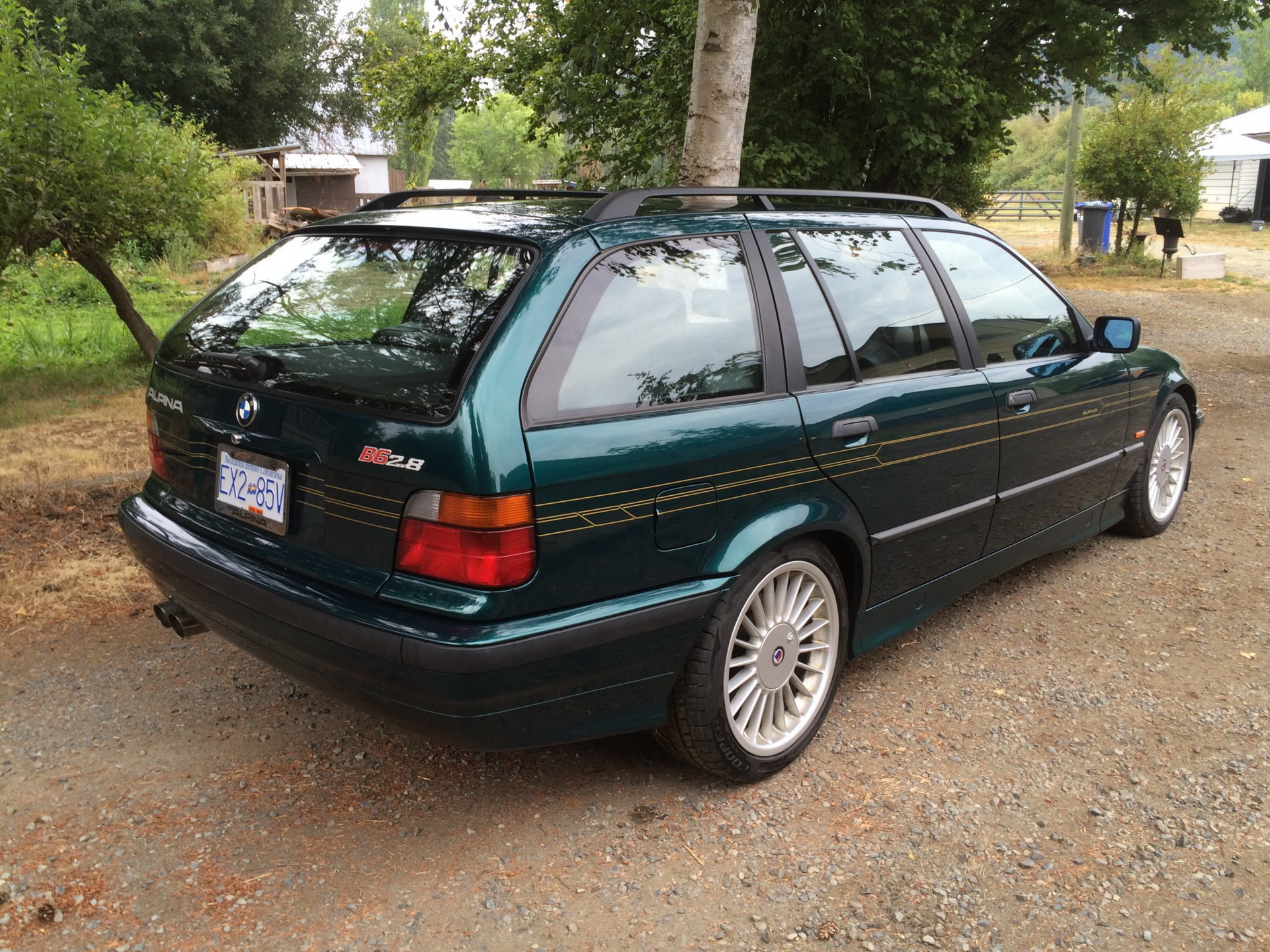 2c8a8f63-1998-alpina-b6-touring-bat-auction-5