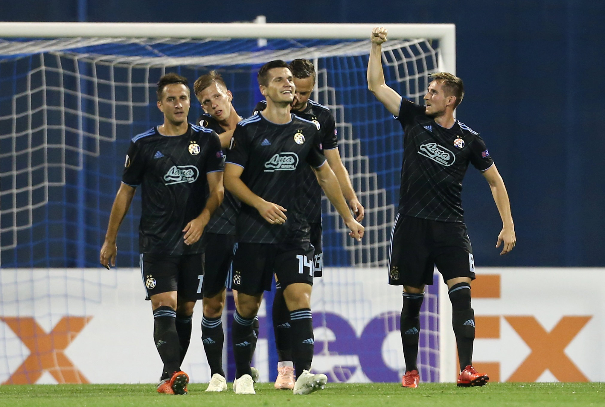 2018-09-20T193336Z_938252406_RC1402912480_RTRMADP_3_SOCCER-EUROPA-DZA-FEN_1