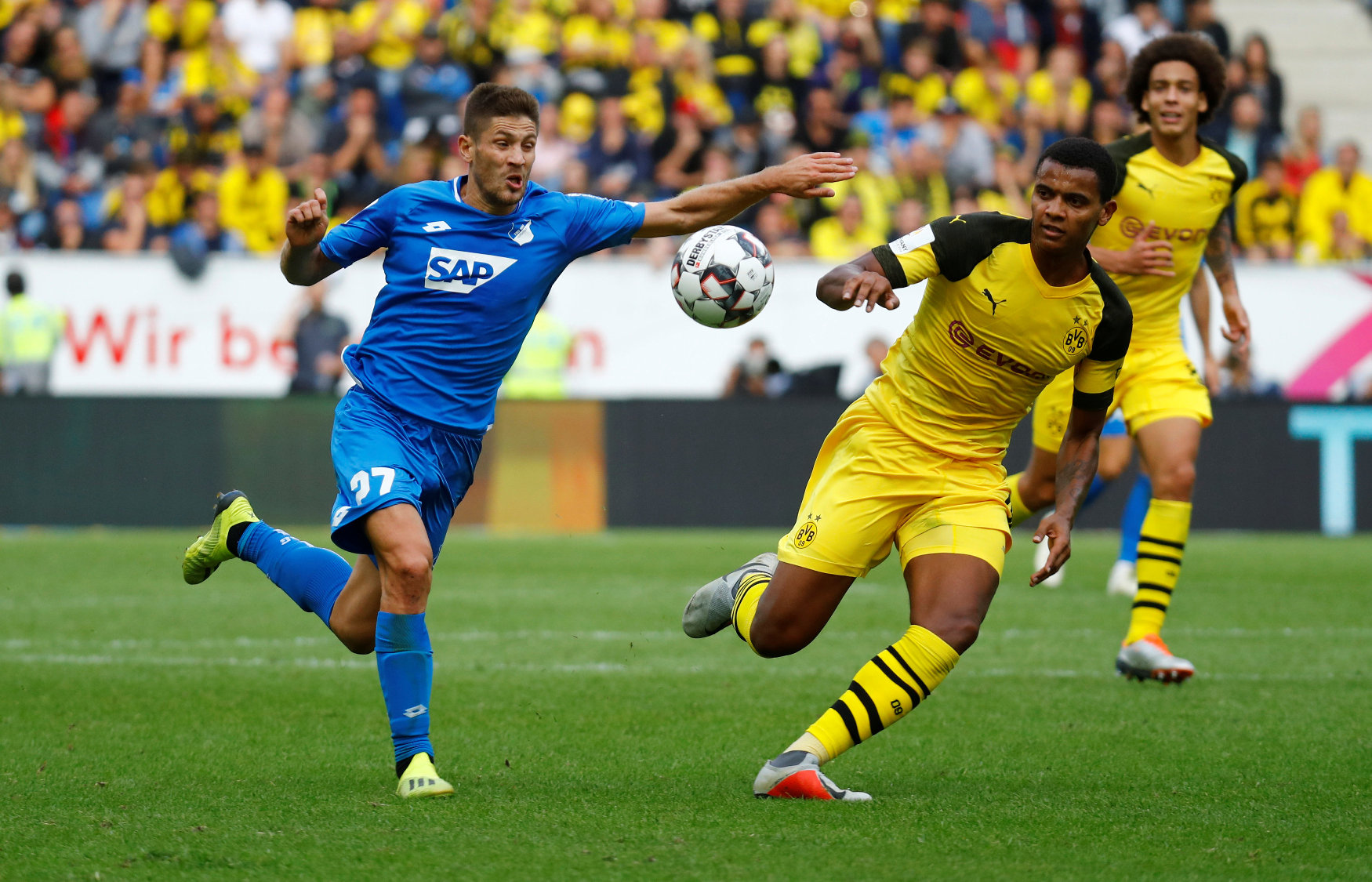 2018-09-22T150907Z_1850244380_RC14EA12D070_RTRMADP_3_SOCCER-GERMANY-TSG-DOR