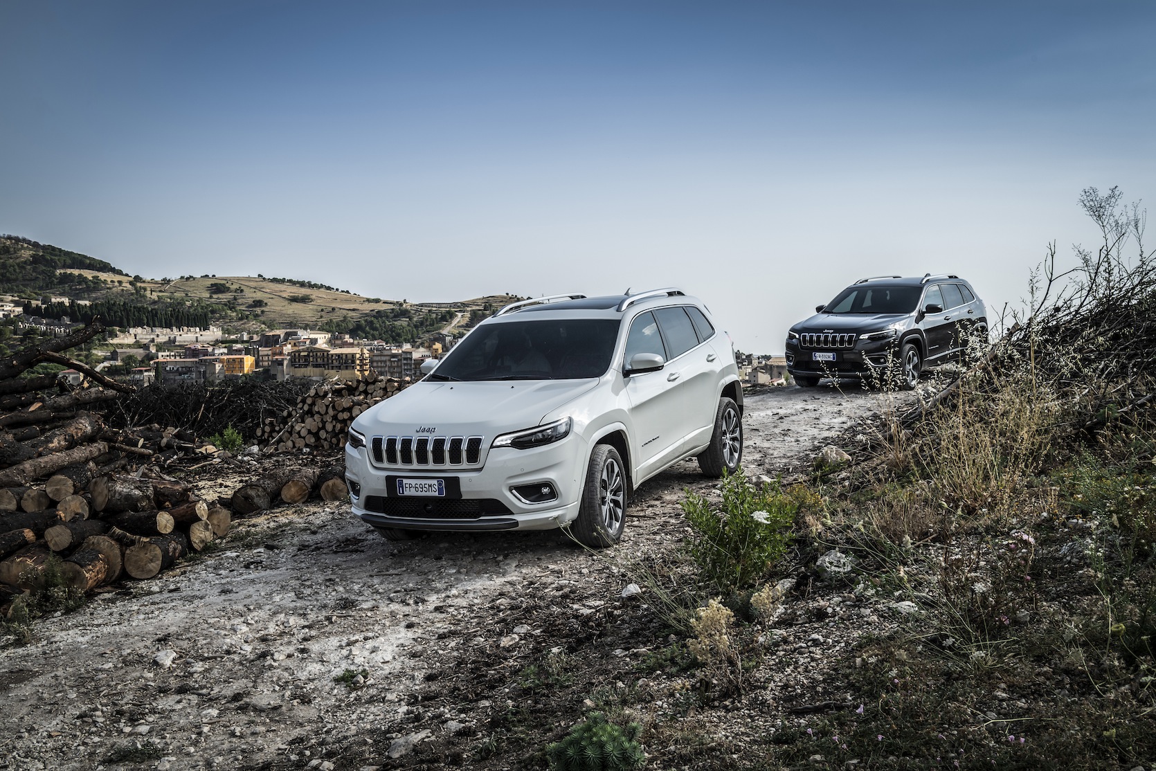 180906_Jeep_New-Cherokee-line-up_03