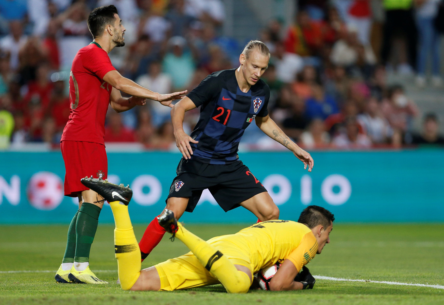 2018-09-06T193110Z_37416857_RC118E4626F0_RTRMADP_3_SOCCER-FRIENDLY-POR-CRO