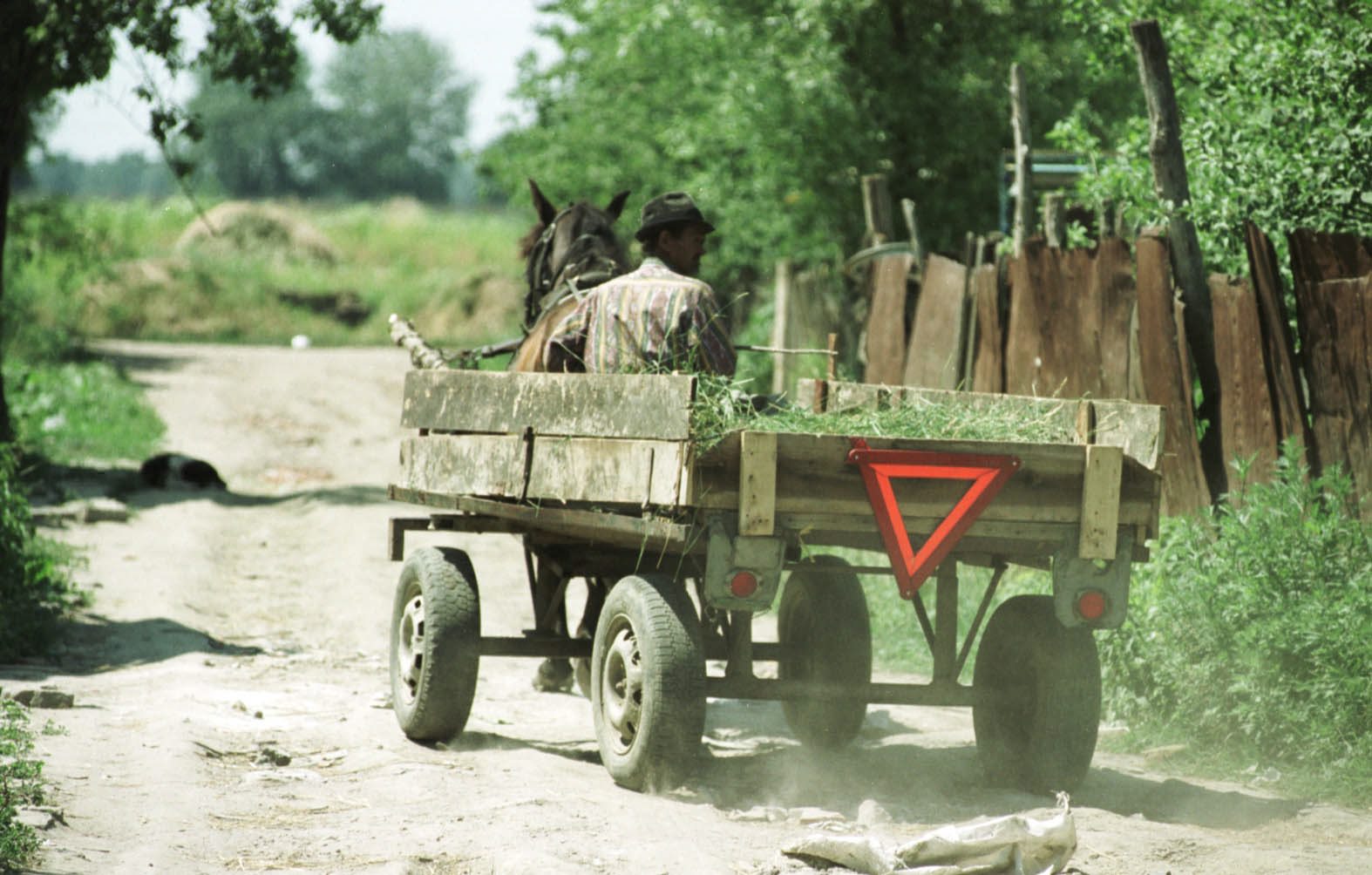 OS-ROMI 9-DESK-060600 (1)