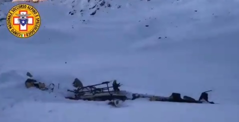 Nesreća u talijanskim Alpama, sudar helikoptera i zrakoplova