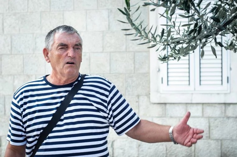 Predsjednik Mjesnog odbora Drvenika Velog Josip Majić.