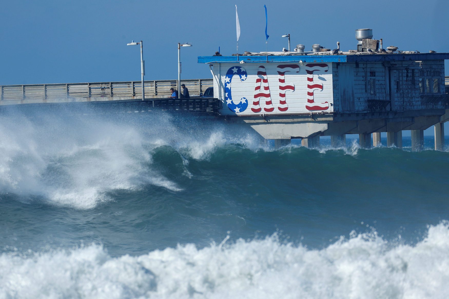 2019-01-09T203505Z_2050105504_RC1907EBFF70_RTRMADP_3_USA-WEATHER