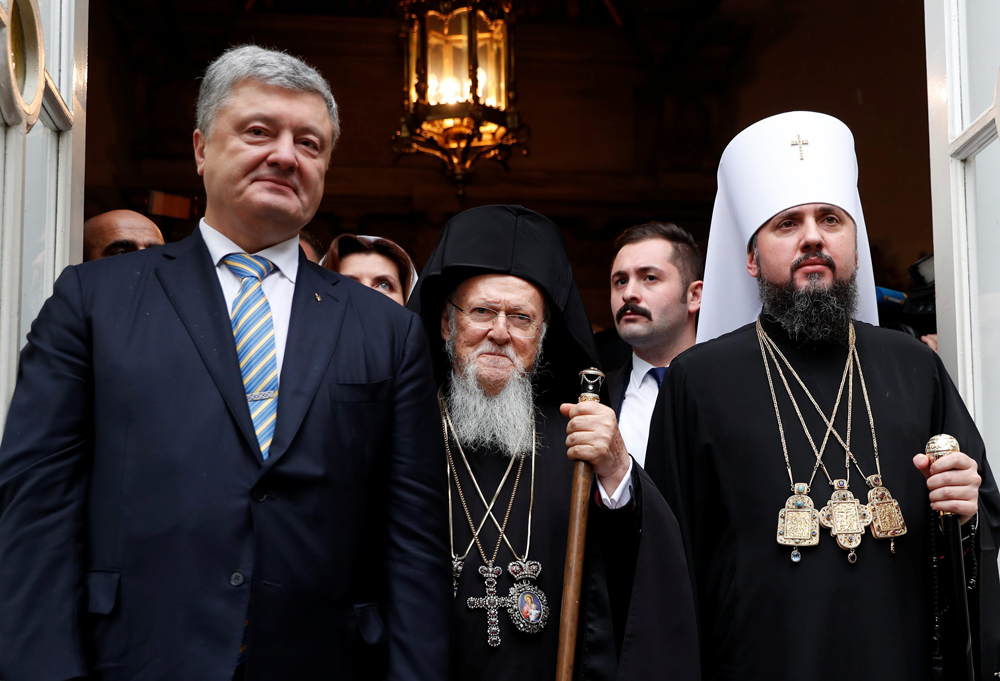 Petro Porošenko, patrijarh Bartolomej i metropolit Epifanije