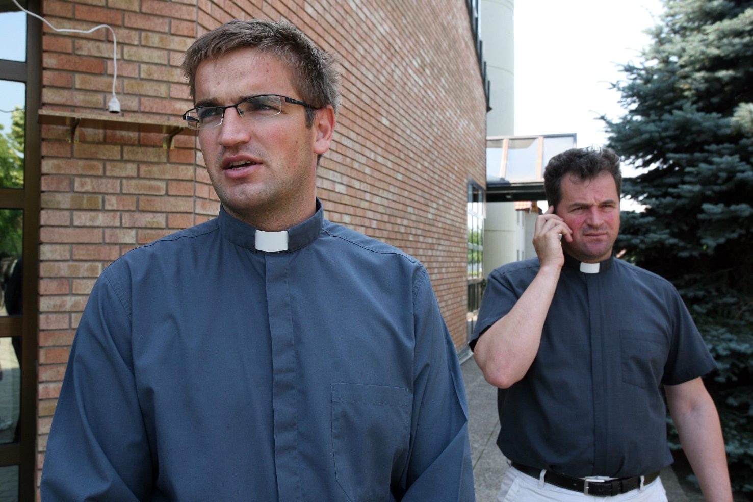 pater Vinko Sudar (lijevo)