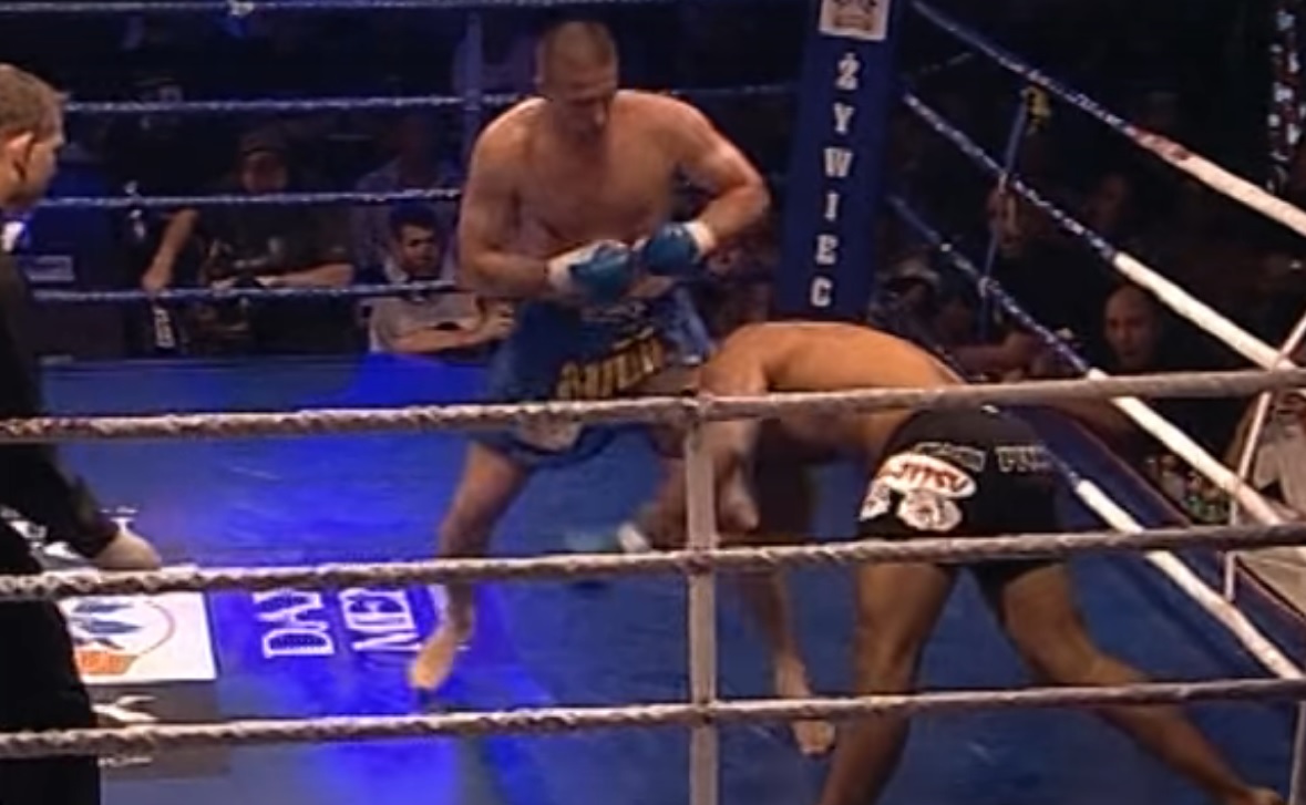 Damir Mirenić vs. Carlos Eduardo Santos