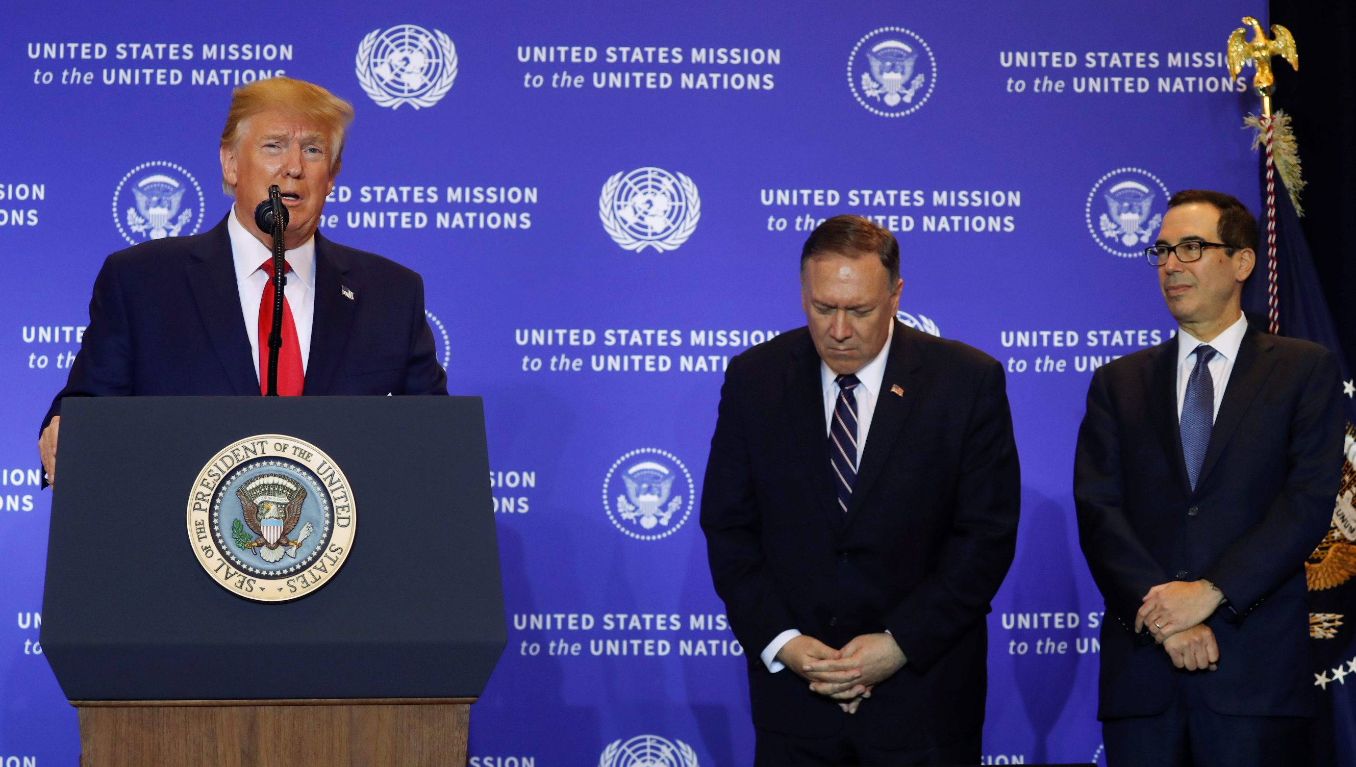 Donald Trump, Mike Pompeo i Steven Mnuchin