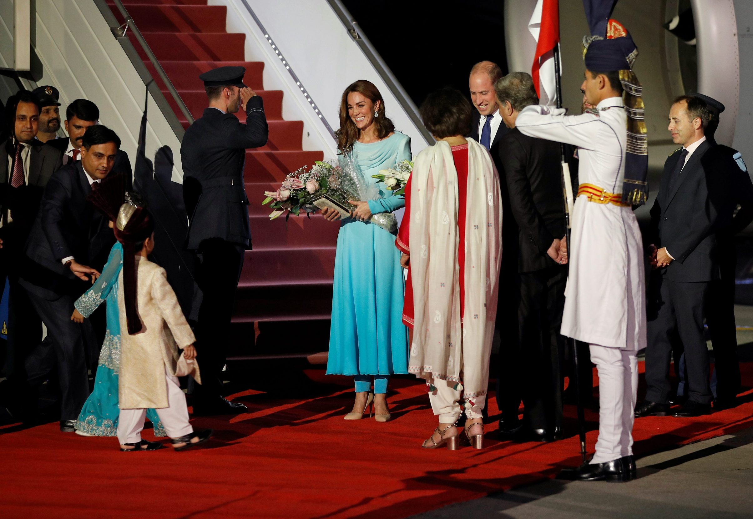 2019-10-14T171549Z_441165562_RC14A7382F10_RTRMADP_3_BRITAIN-ROYALS-PAKISTAN