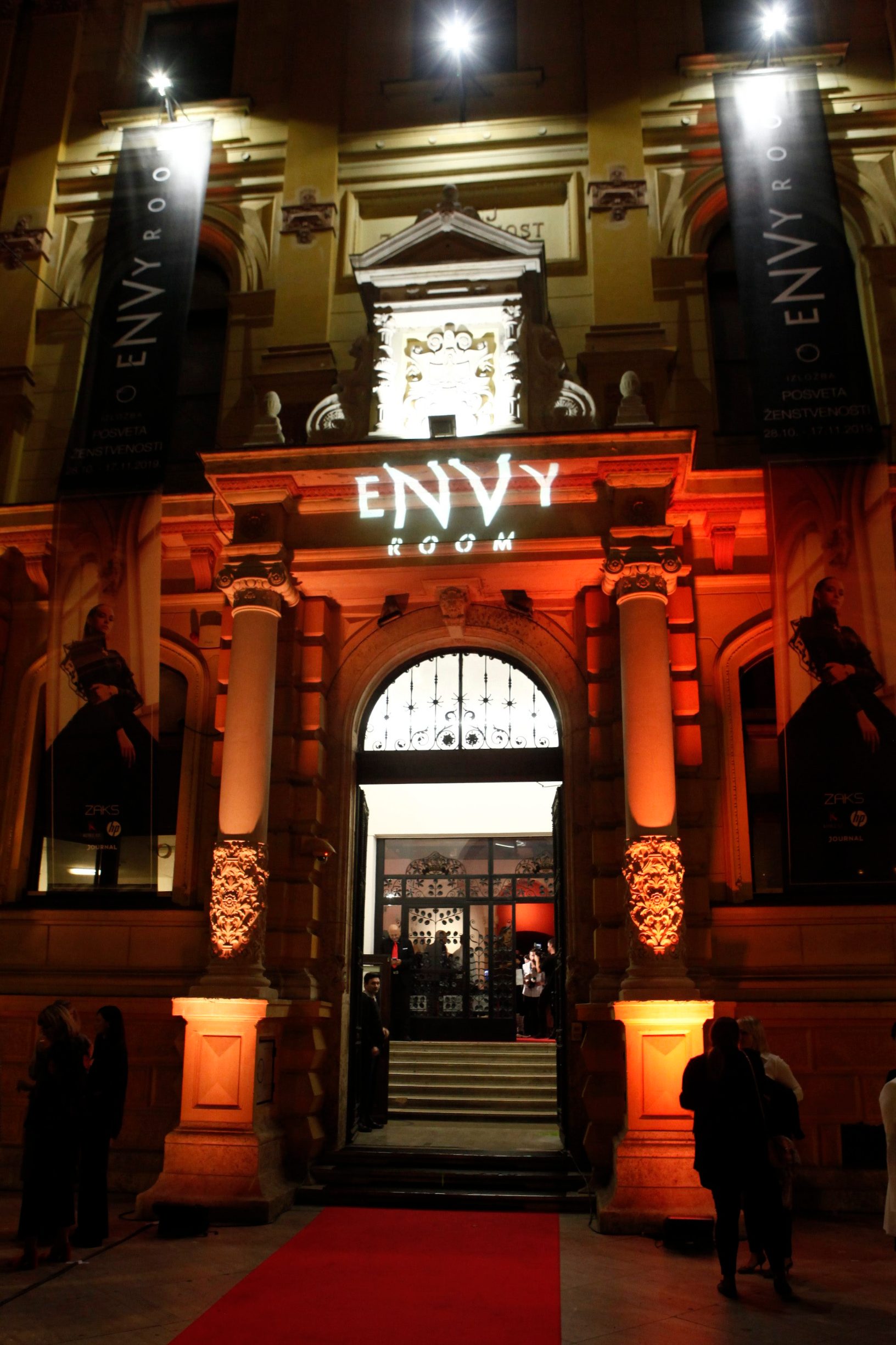 revija_envy12-141019