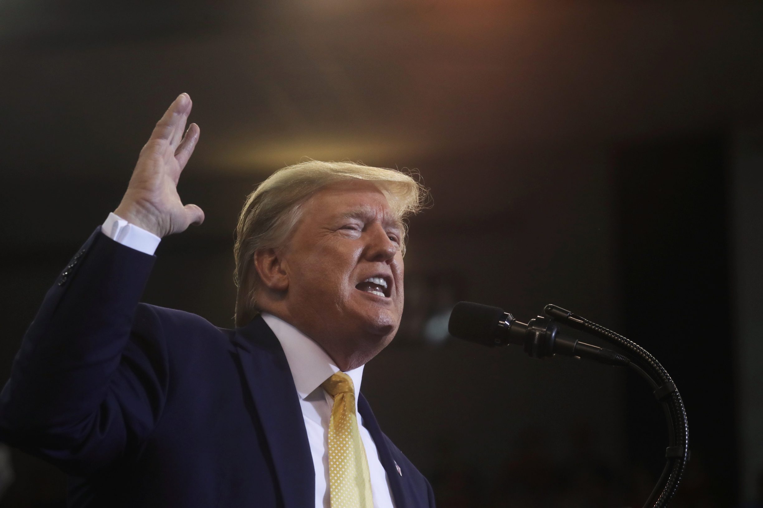 2019-10-12T011419Z_1101093481_RC1164712C70_RTRMADP_3_USA-ELECTION-TRUMP