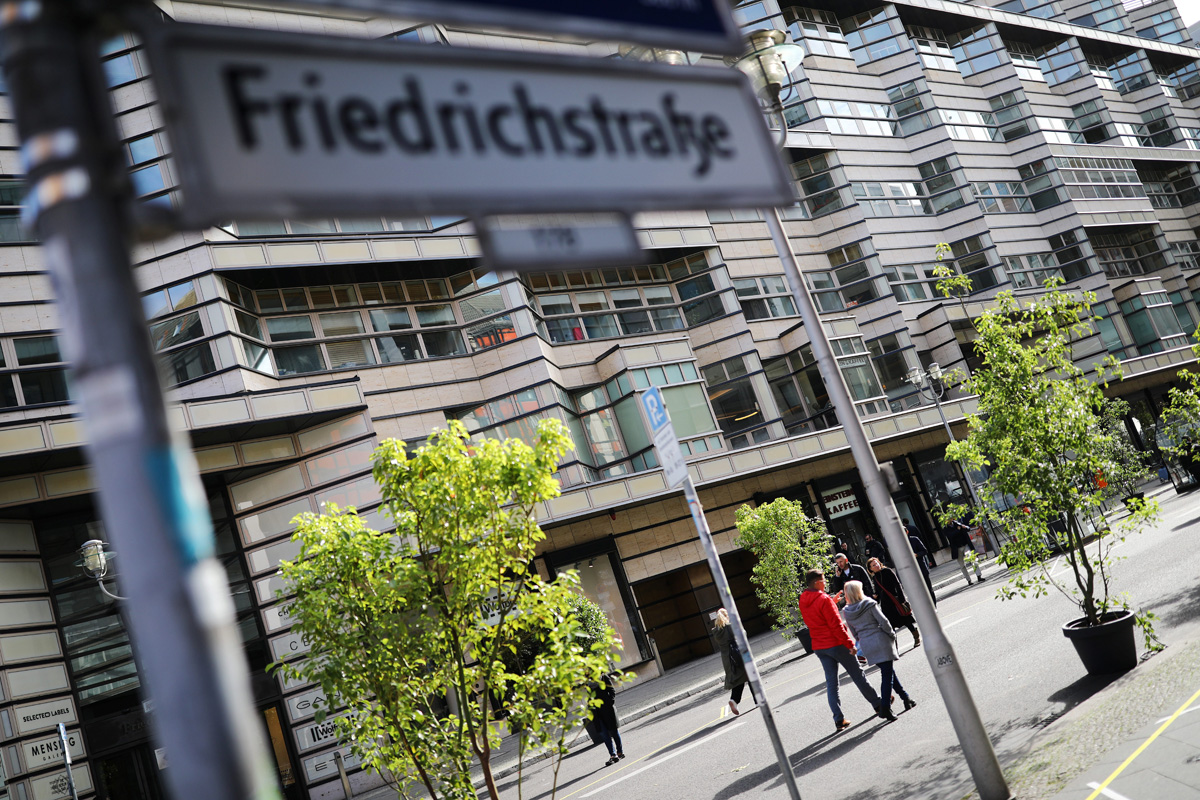 2019-10-06T125357Z_1107816734_RC1233BA0540_RTRMADP_3_GERMANY-BUSINESS_1