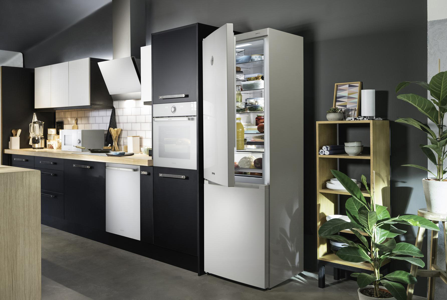 simplicity19_ambient_fridgefreezer_white_1