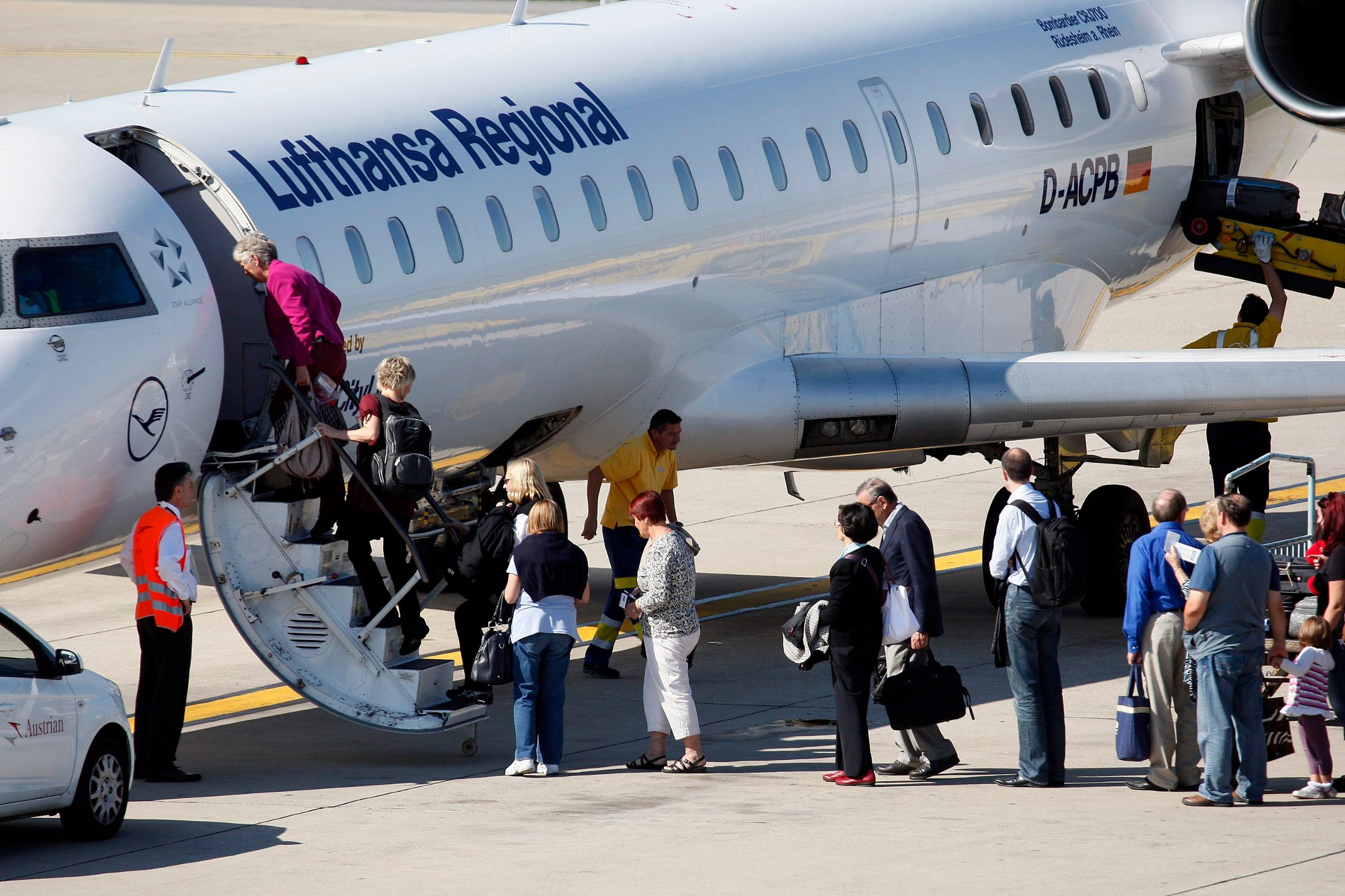 Ukrcaj putnika u zrakoplov Lufthanse, ilustracija