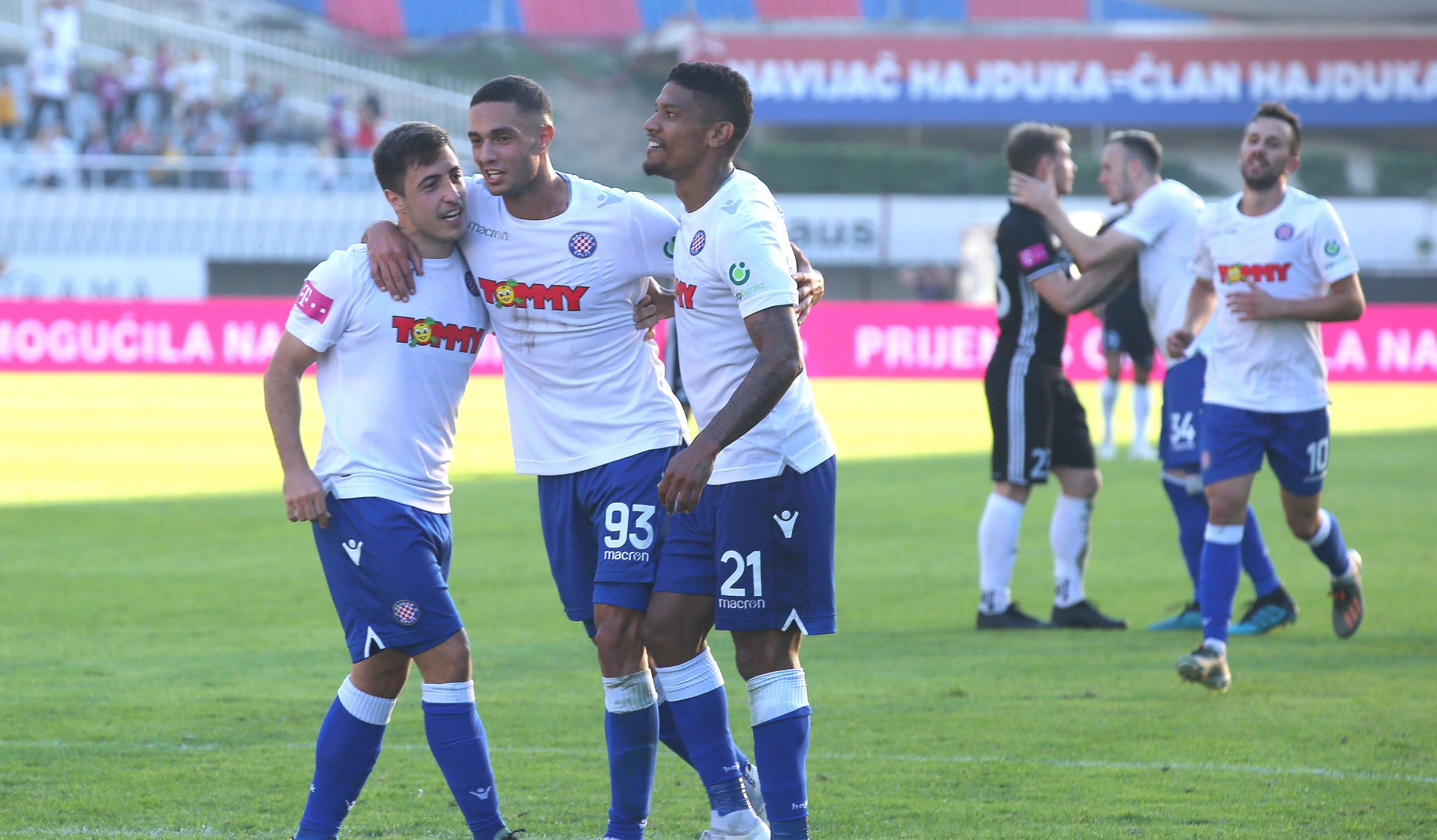 dk_hajduk_belupo_torcida14-261019