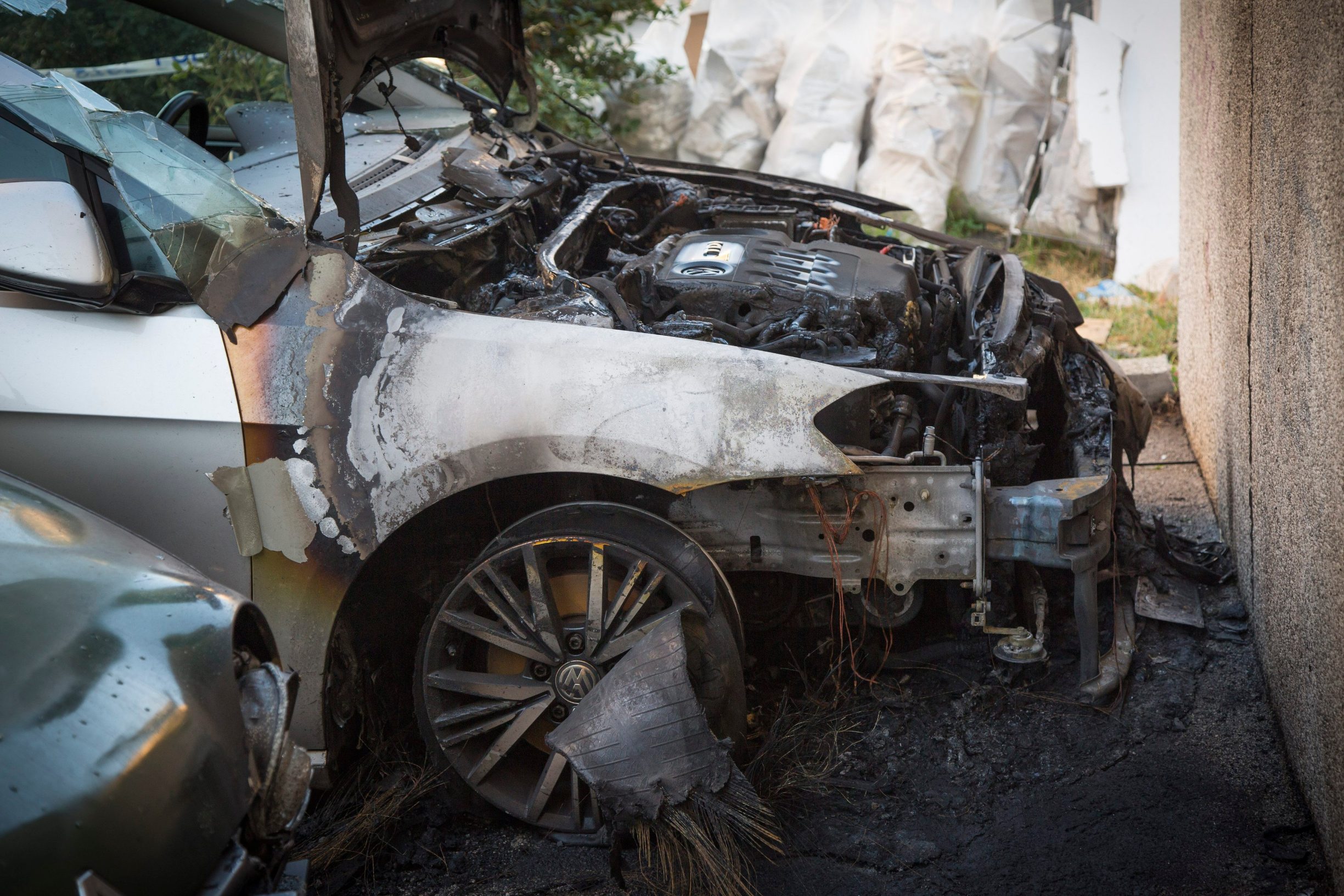 zapaljeni_automobili8-271019