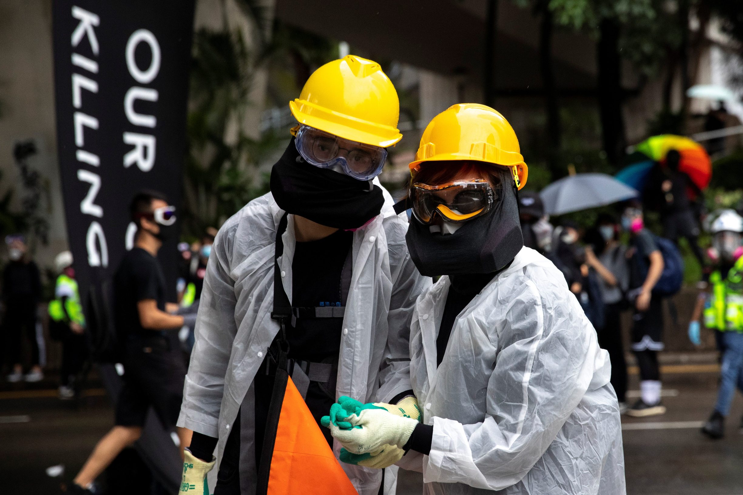 2019-10-06T151335Z_1536455771_RC14AA7B3D40_RTRMADP_3_HONGKONG-PROTESTS