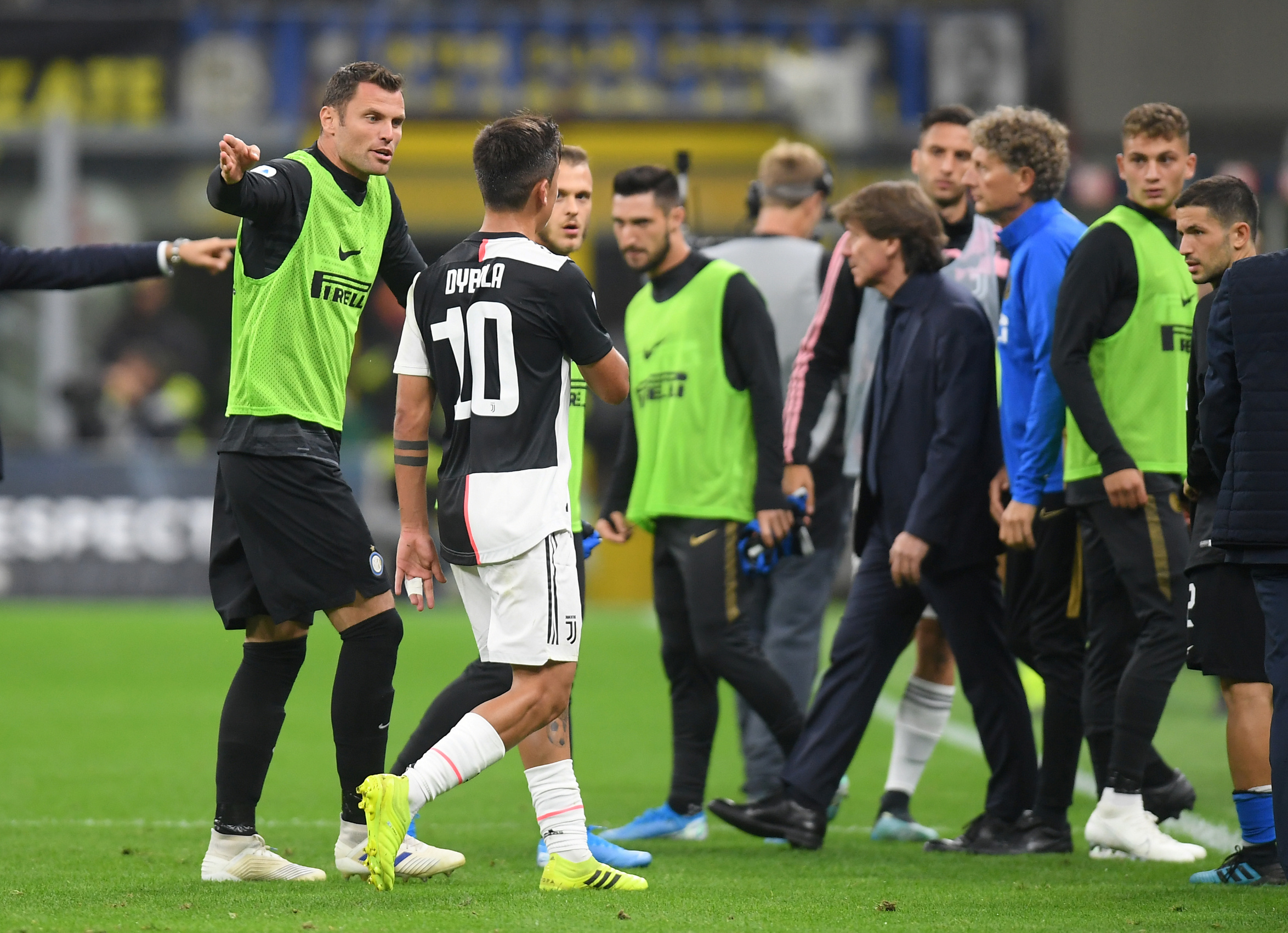 2019-10-06T194759Z_1029677258_RC1240E6C010_RTRMADP_3_SOCCER-ITALY-INT-JUV-REPORT