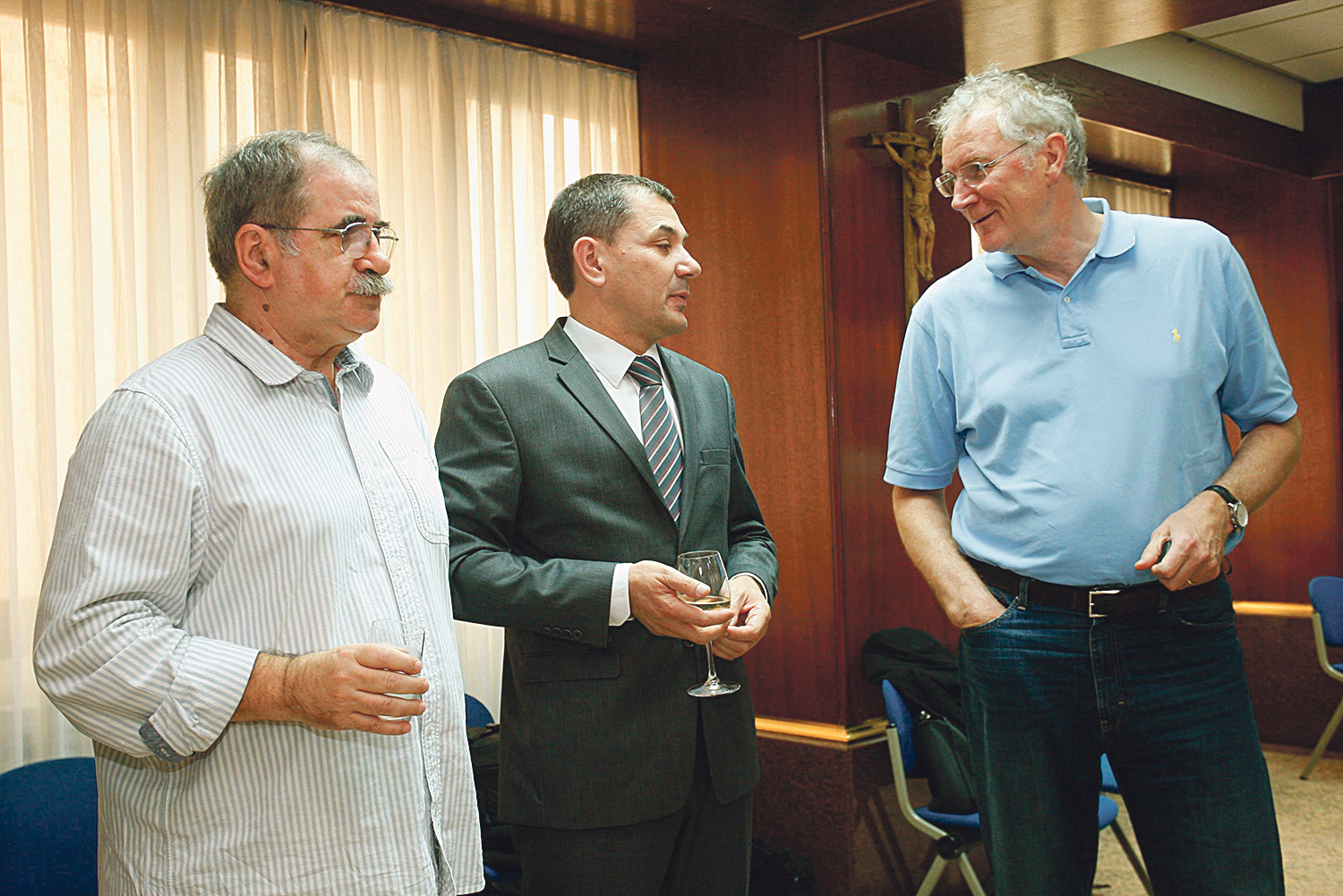 Ivica Lovrić, optuženik za kazneno djelo trgovanja utjecajem, i bivši igrač Cibone Mihovil Nakić 