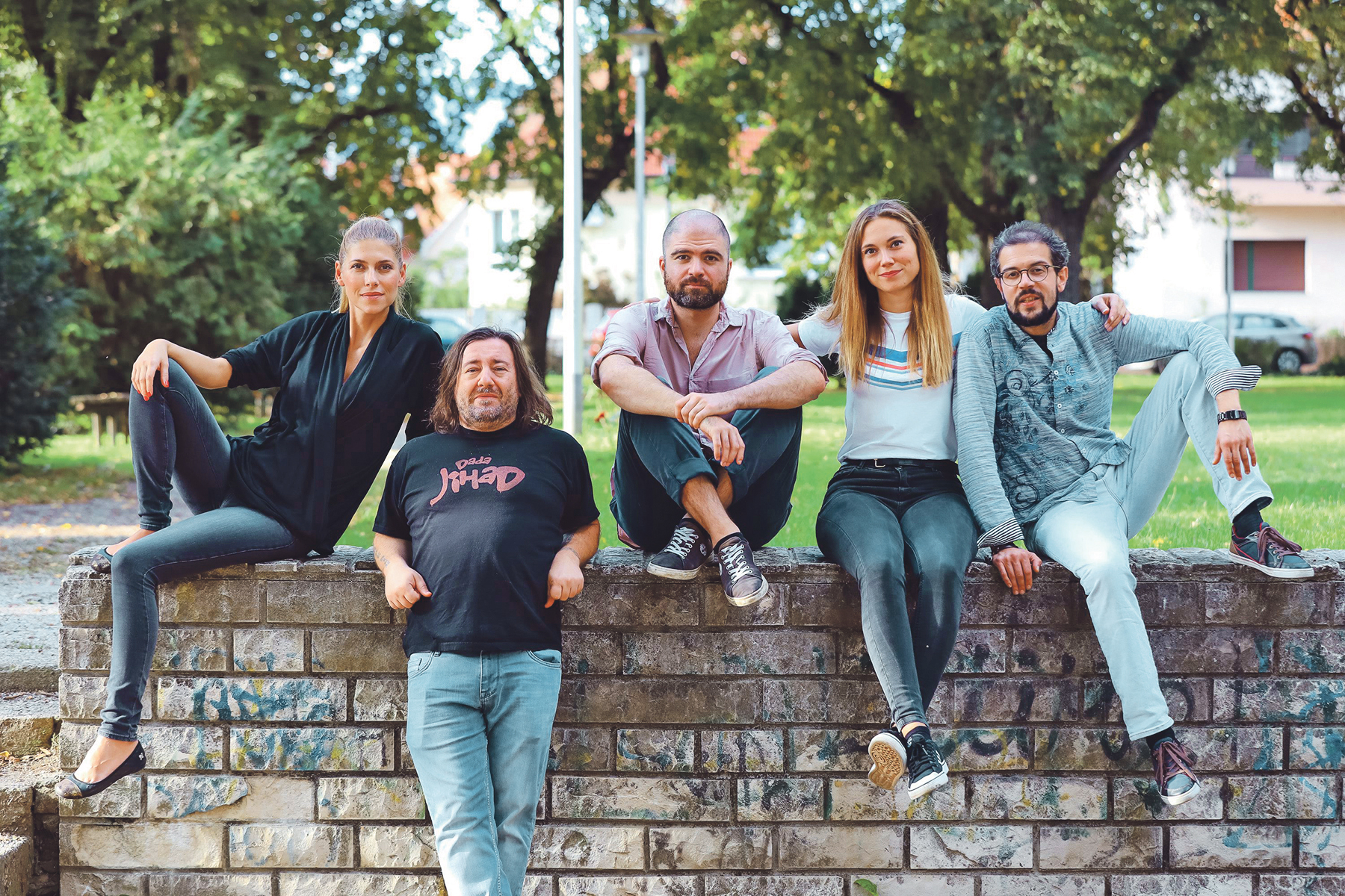 U predstavi glume Jelena Perčin, Filip Riđički, Iskra Jirsak i Ivan Đuričić