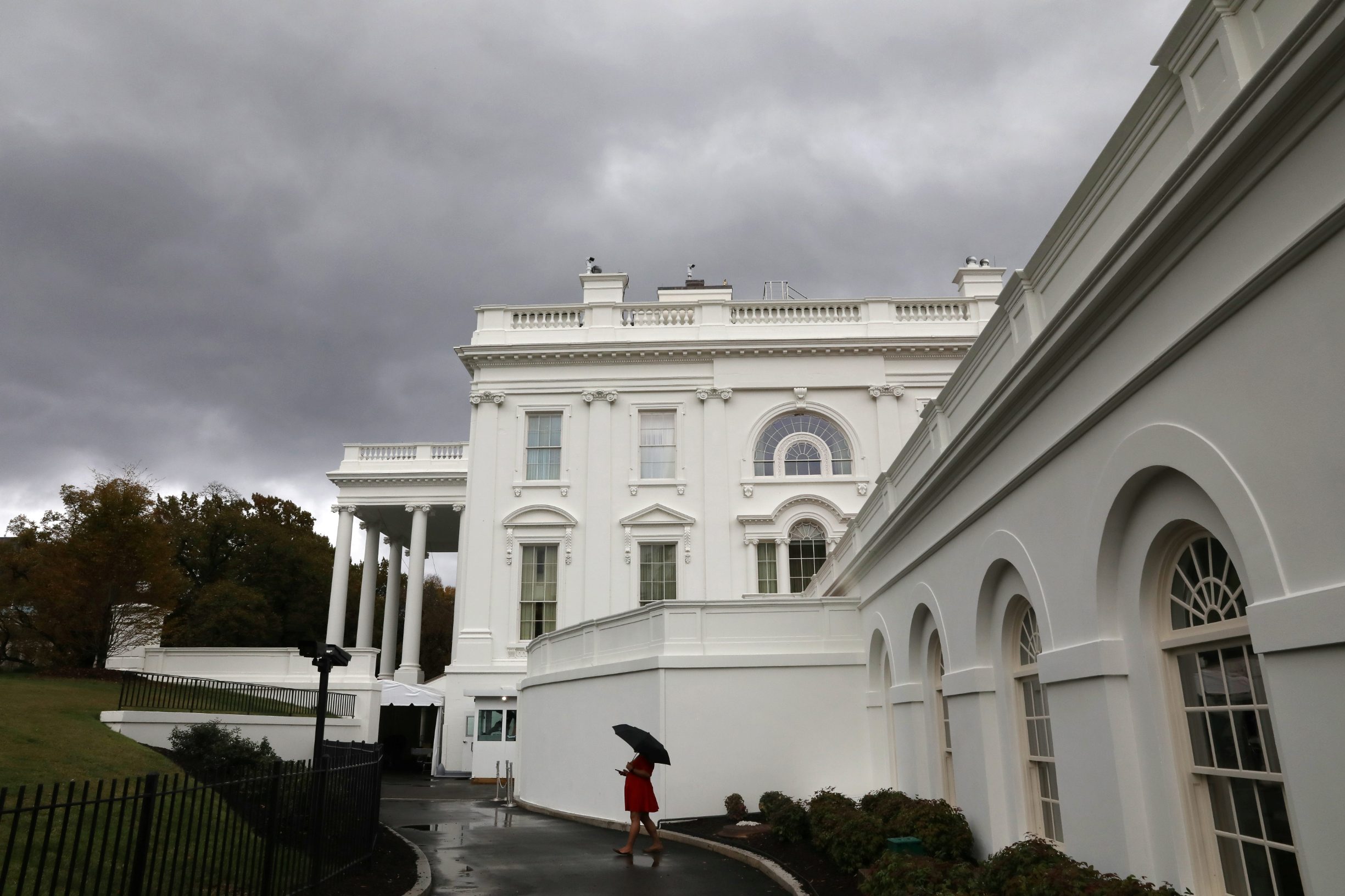 2019-10-31T185930Z_1908577918_RC1F83FEBB50_RTRMADP_3_USA-TRUMP