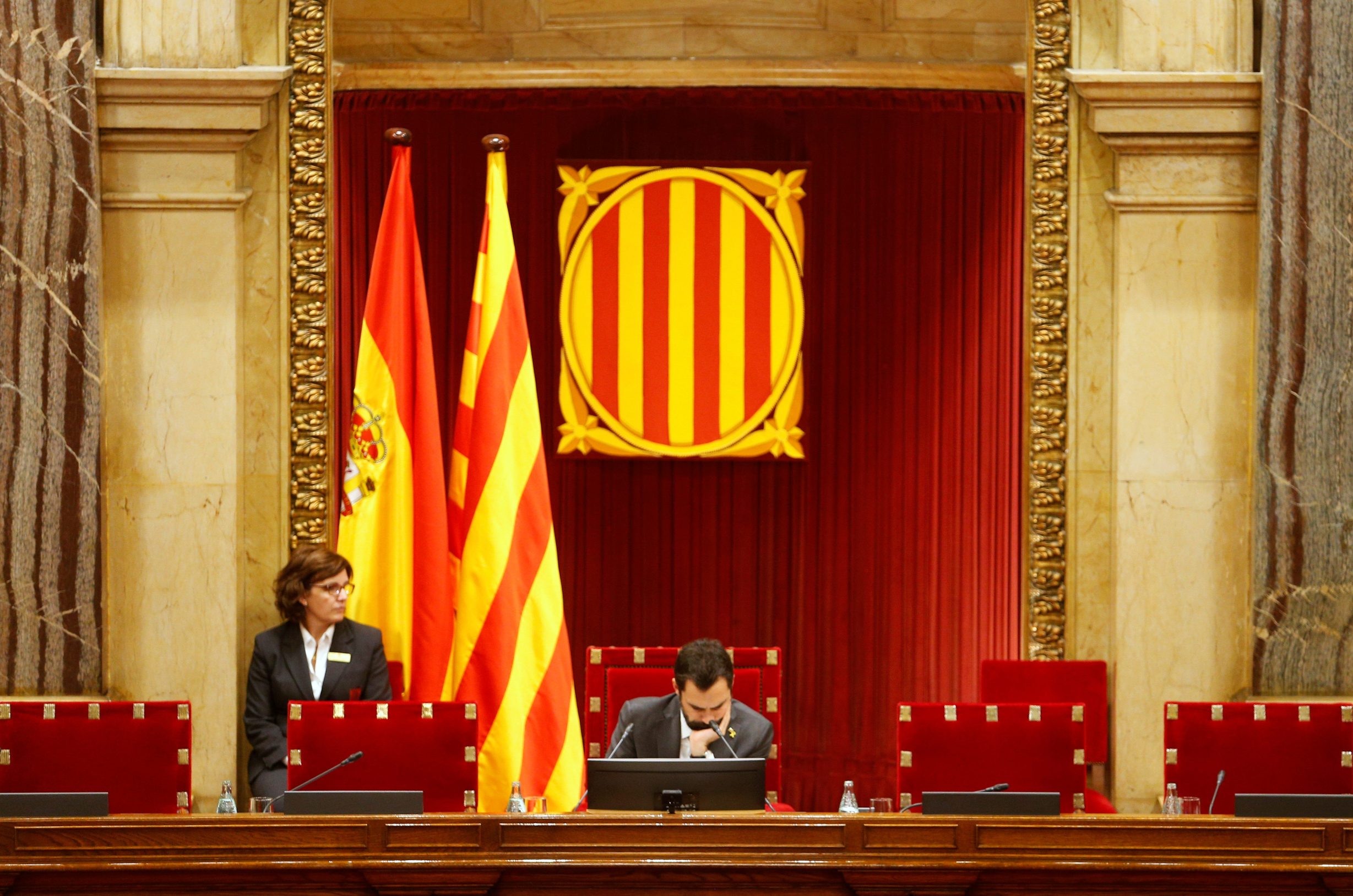 2019-11-12T151242Z_132388604_RC2R9D9ULQTA_RTRMADP_3_SPAIN-POLITICS-CATALONIA-TORRA