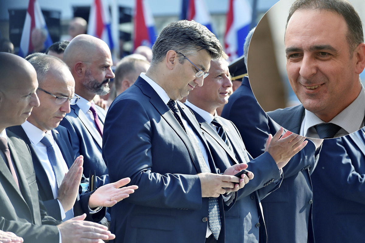 Andrej Plenković i Mario Kapulica (u krugu)