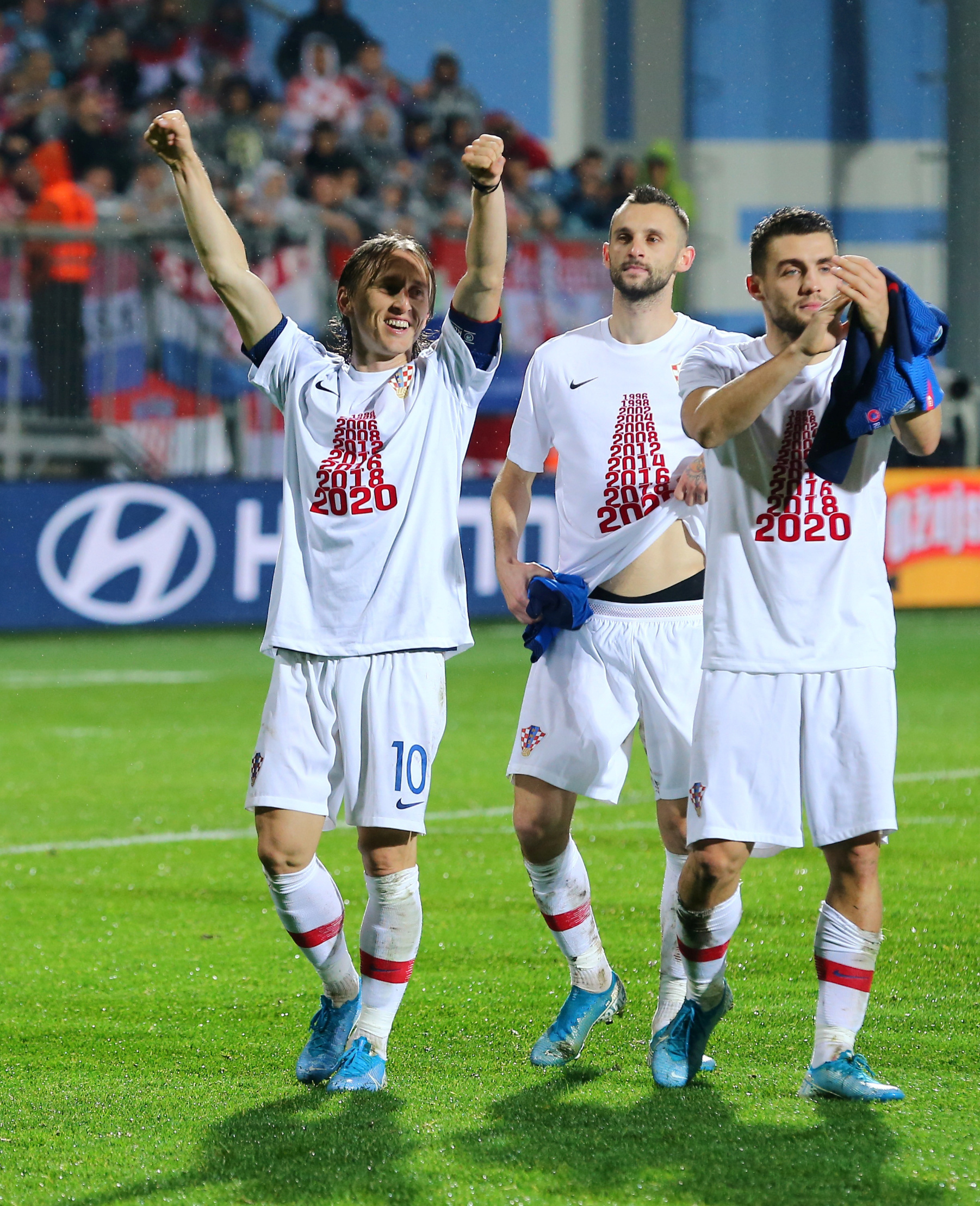 2019-11-16T214820Z_1304483285_RC2LCD9B48GO_RTRMADP_3_SOCCER-EURO-CRO-SVK-REPORT
