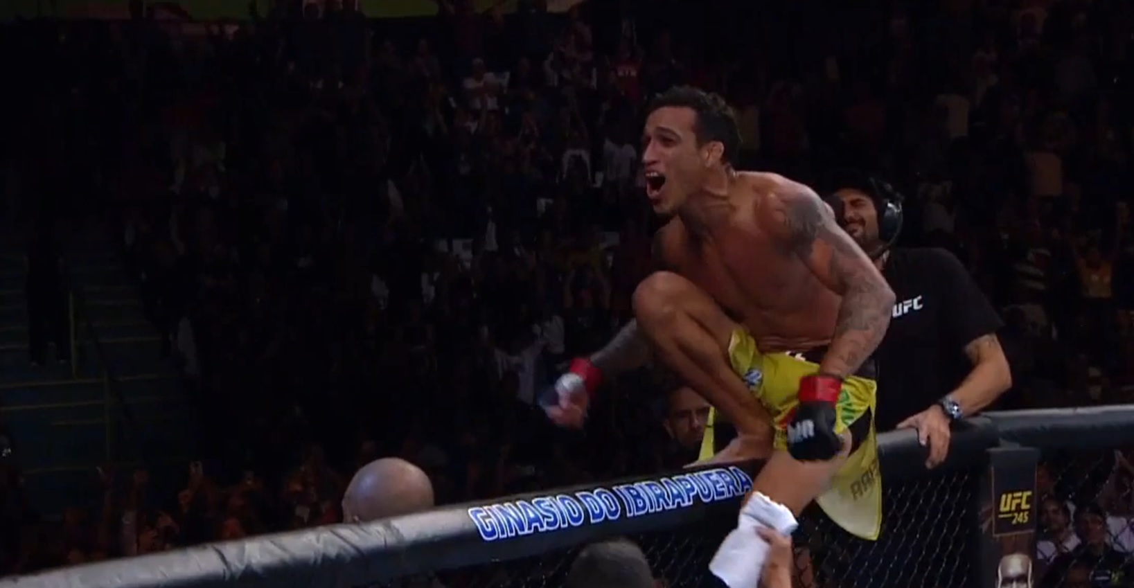Charles Oliveira