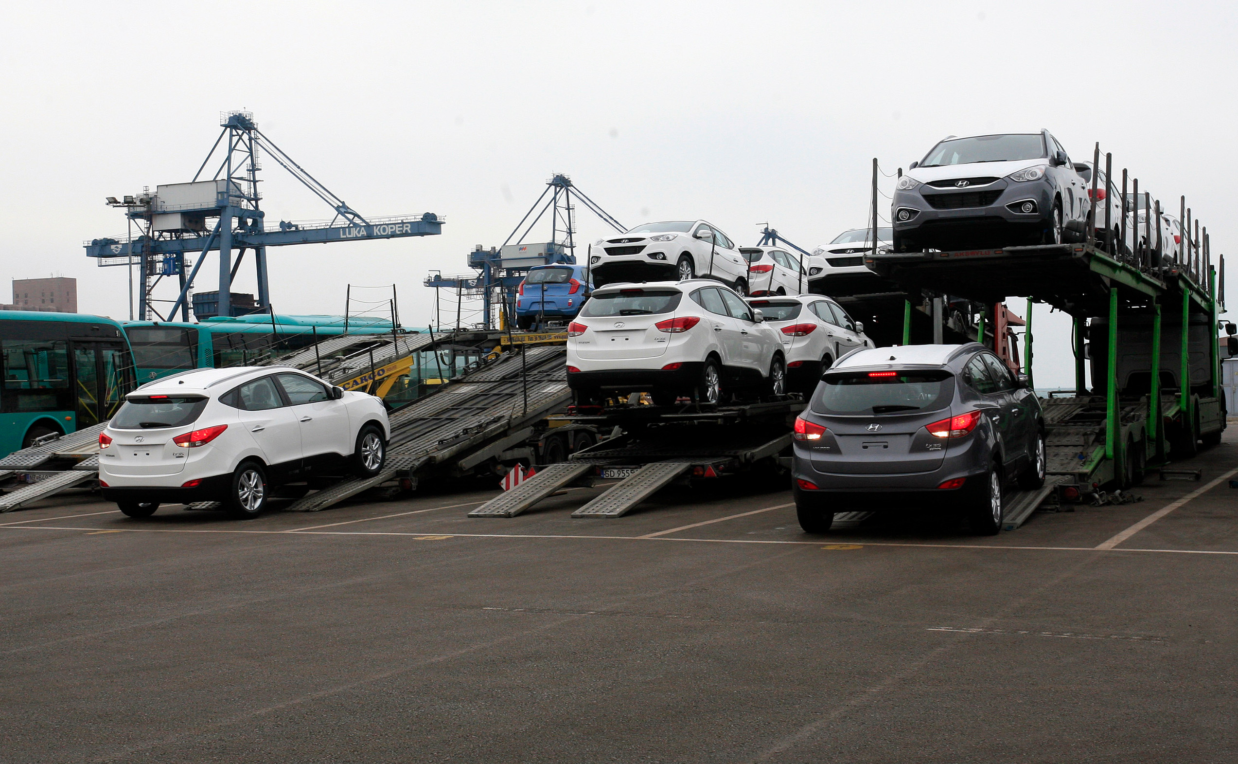 Luka Koper je i dalje središnja točka za transport automobila 