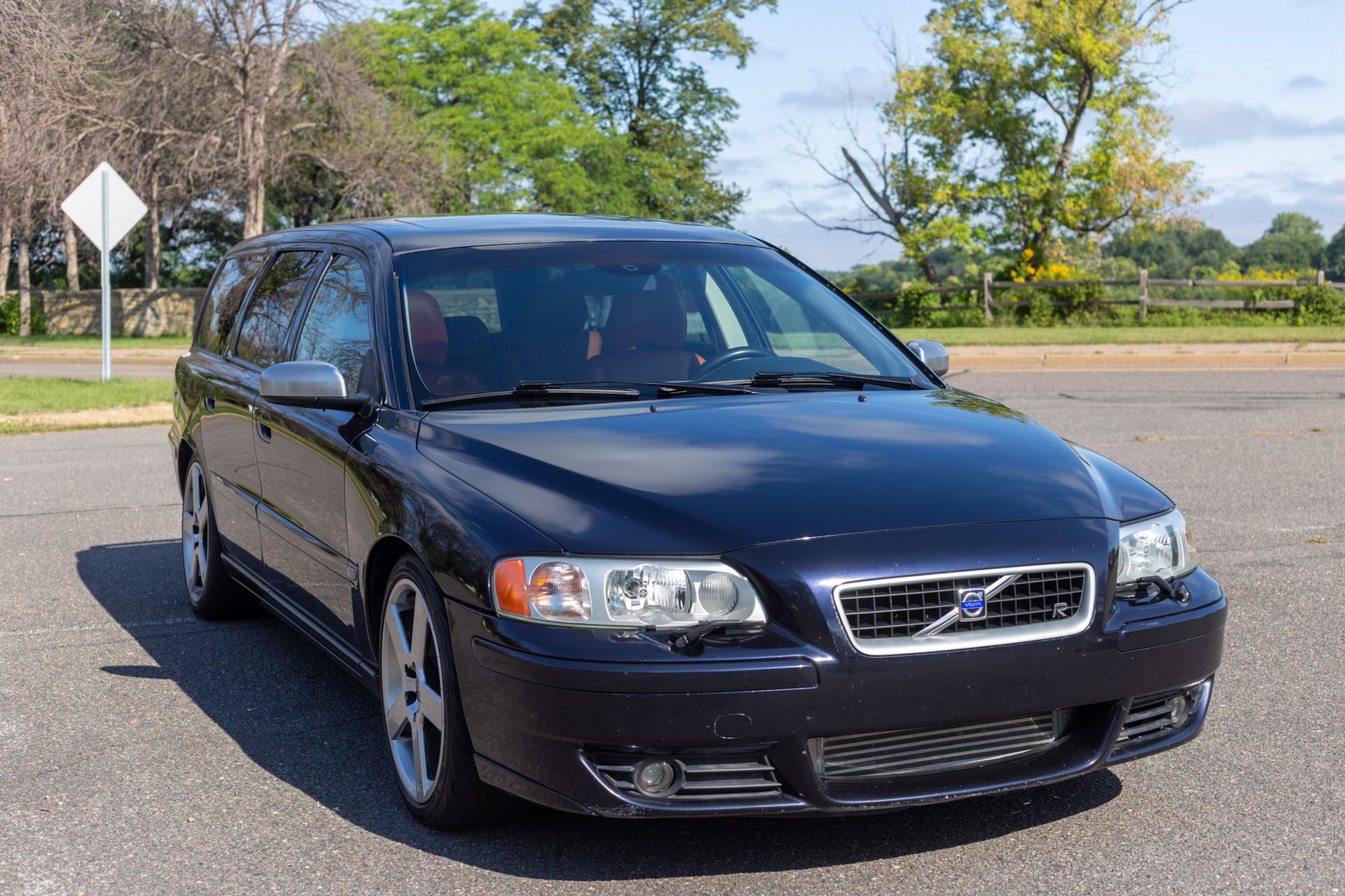 2005-volvo-v70r-bat-auction-1