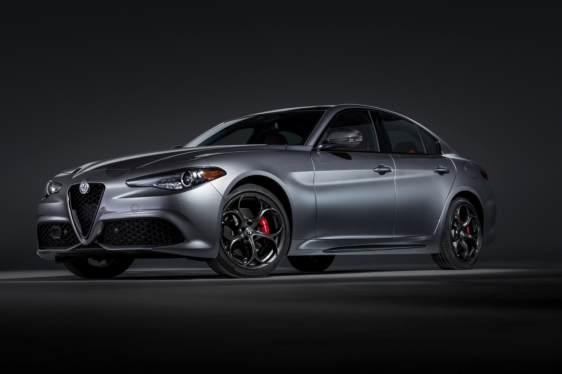 2020-Alfa-Romeo-Giulia-1