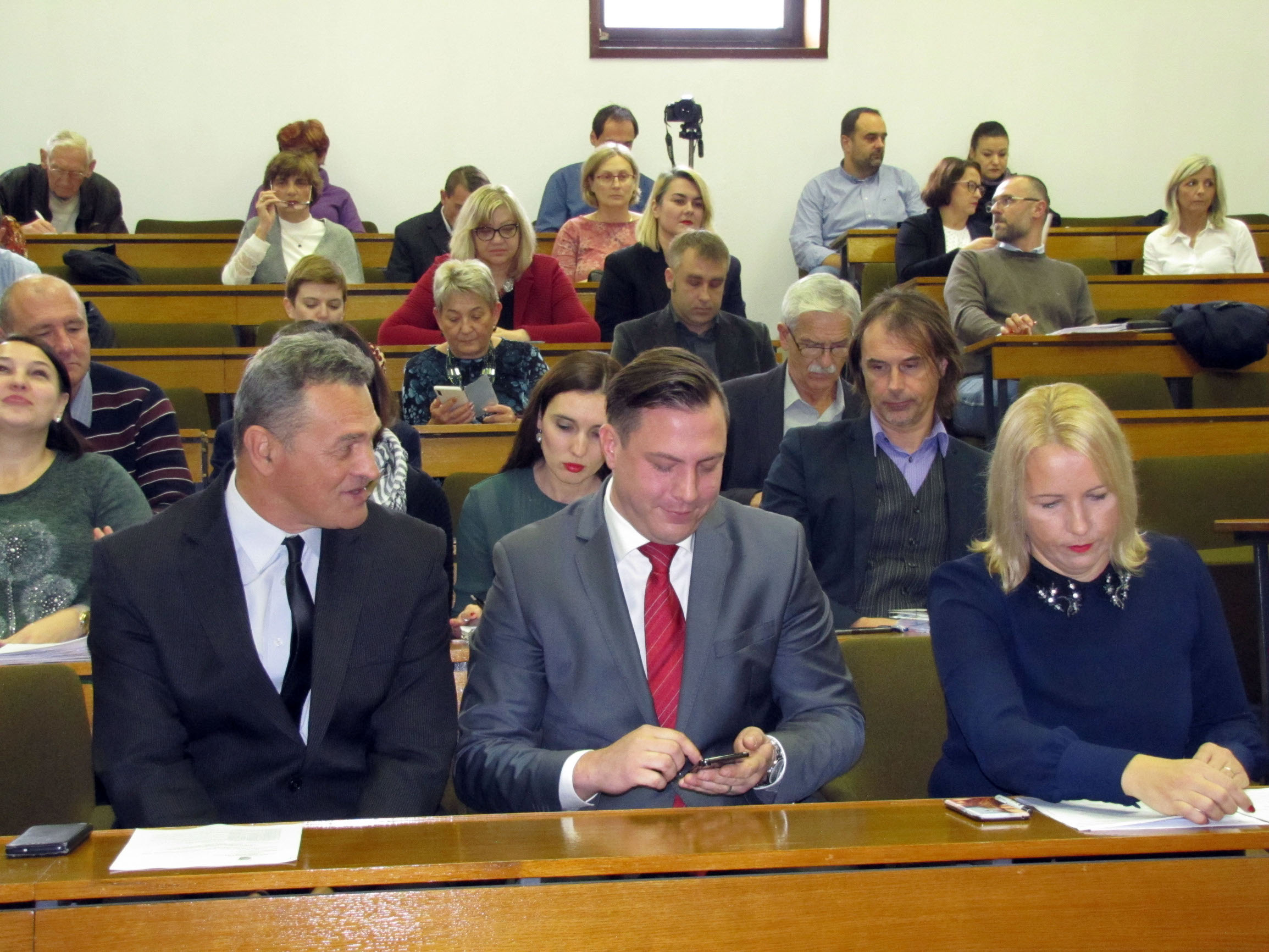 Sisak Gradsko vijece proracun i svadje3 221119