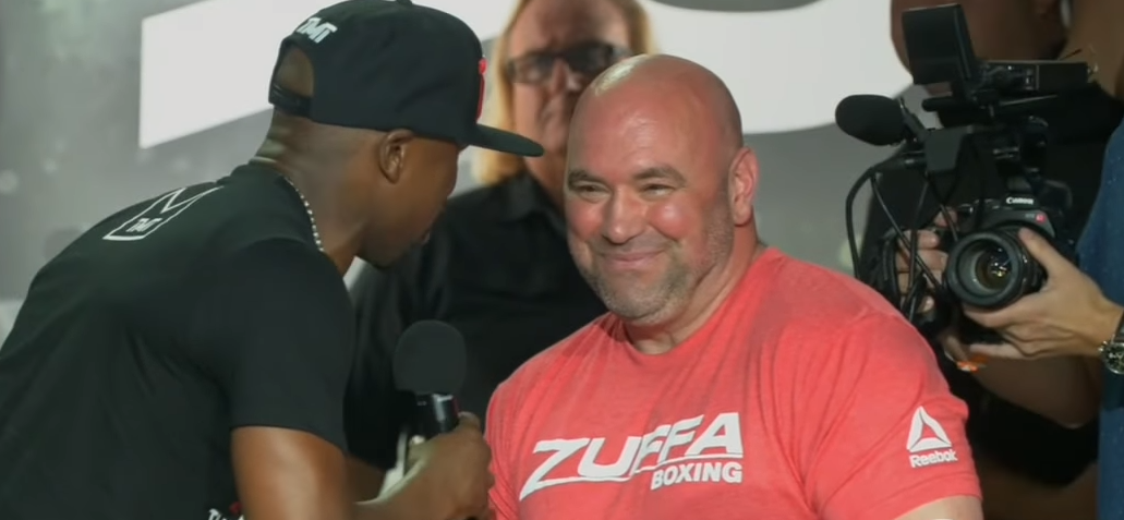 Mayweather i White