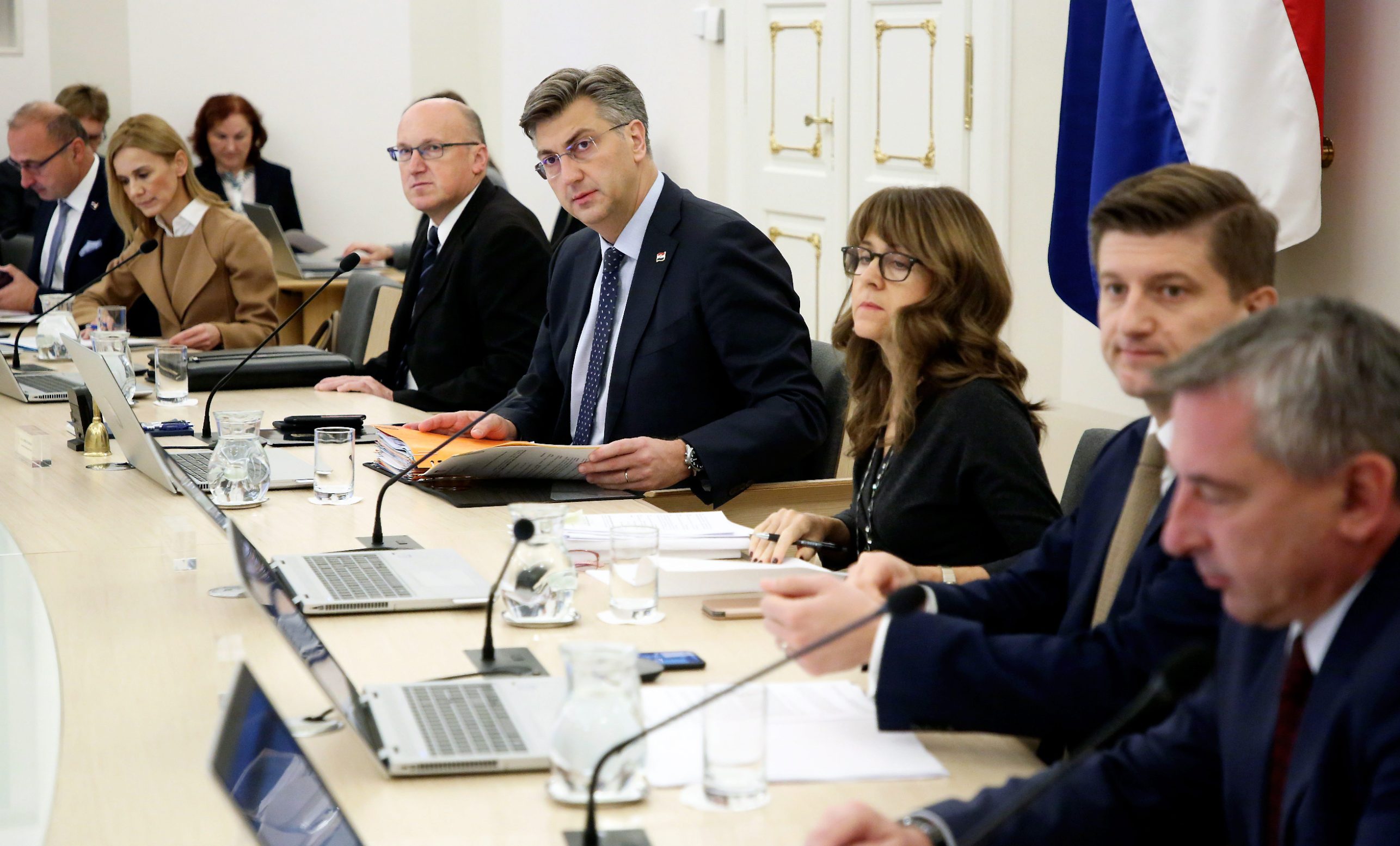 vlada_sjednica10-221119_2