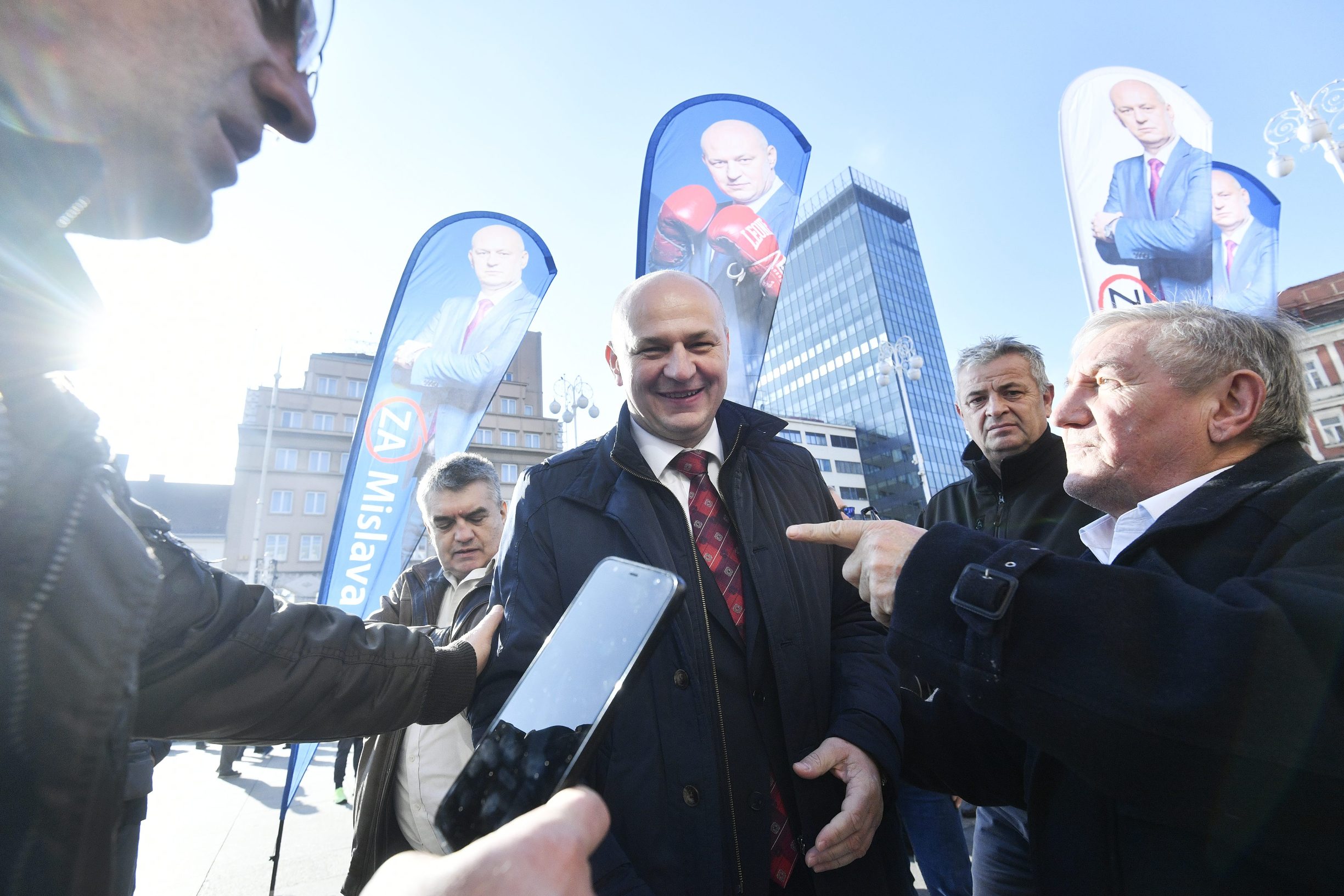 Mislav Kolakušić / Arhiva