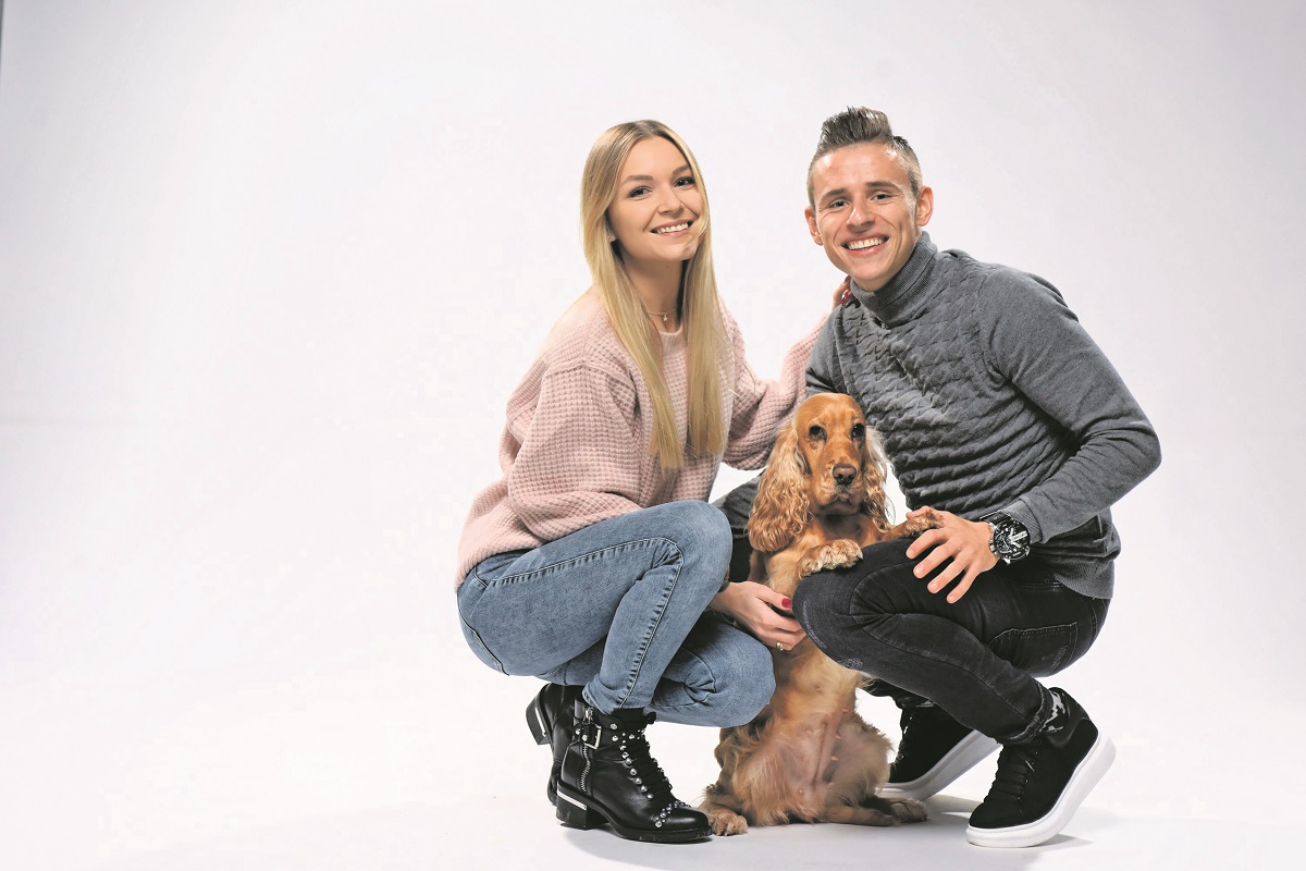 Aneta, Damian i njihov pas