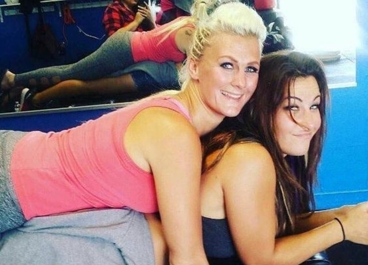 Cindy Dandois i Miesha Tate