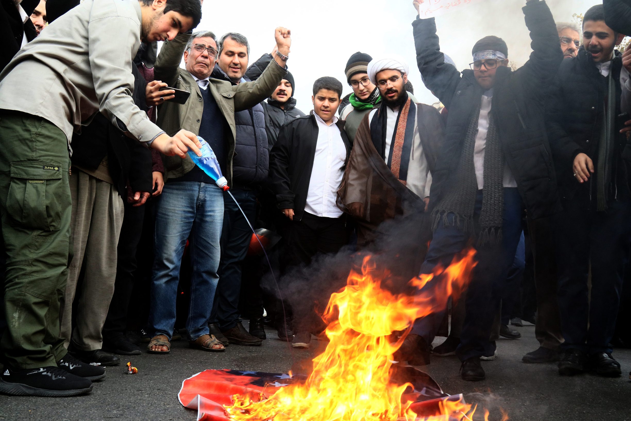 2019-11-25T142732Z_2048823747_RC2EID91ZN9S_RTRMADP_3_IRAN-GASOLINE-PROTESTS