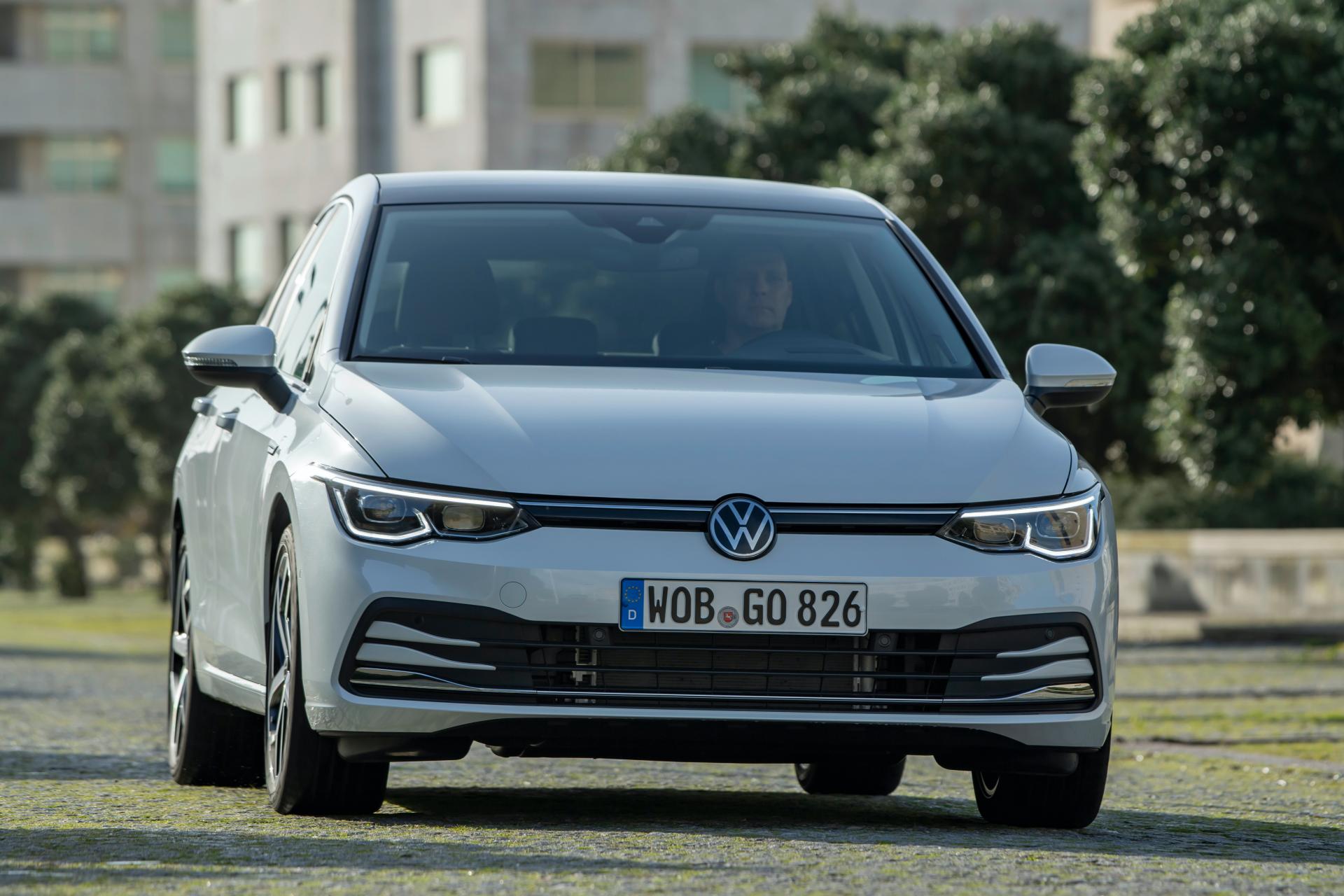 2020-VW-Golf-Mk8-106